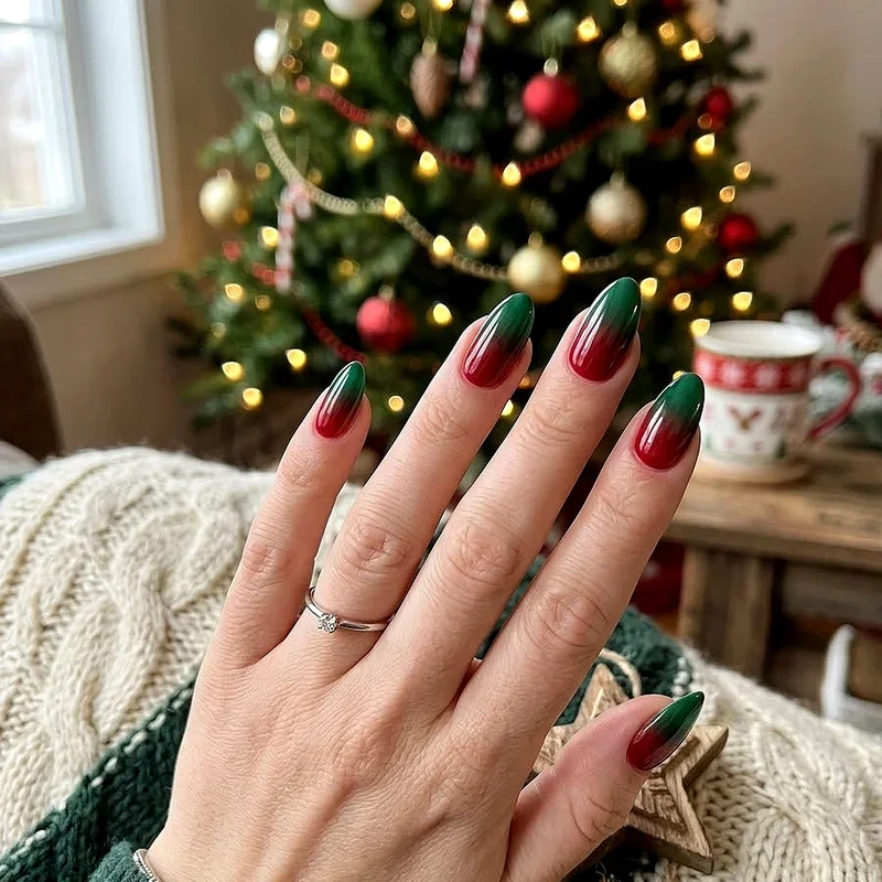 Almond Christmas Nail Ideas