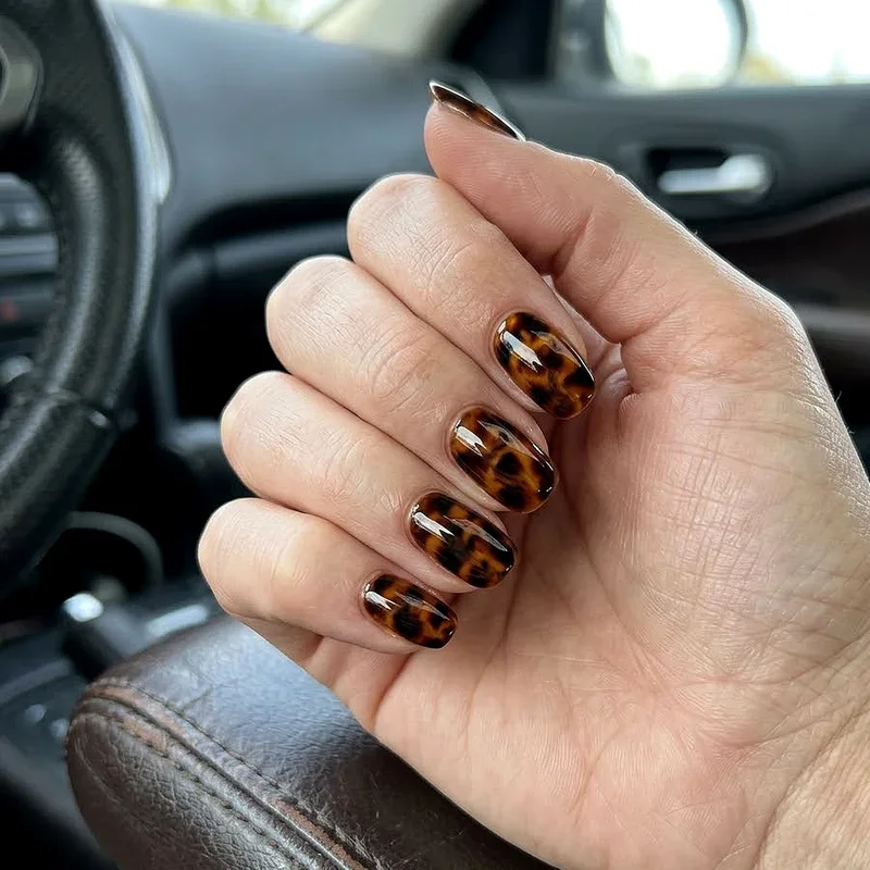 Dark Spring Nail Ideas