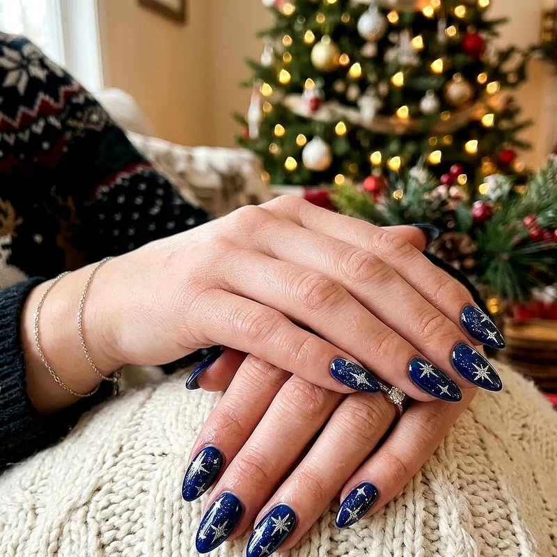 Almond Christmas Nail Ideas