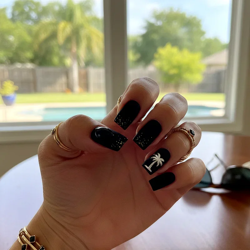 Black Summer Nail Ideas