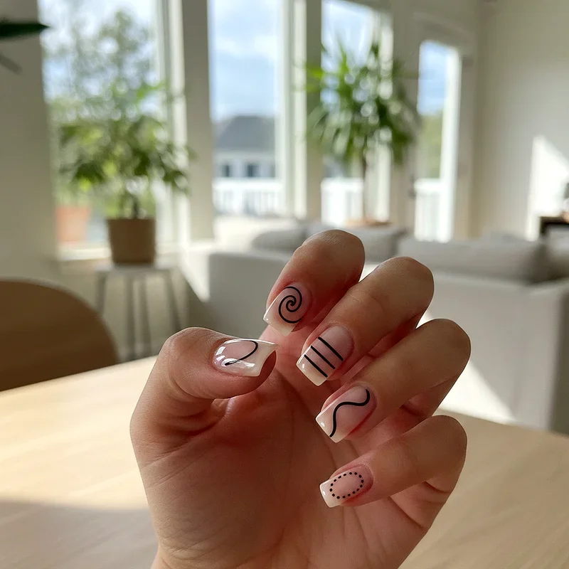 Black Summer Nail Ideas
