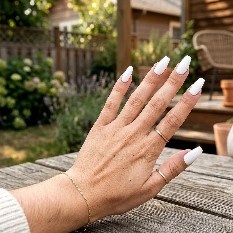15 White Coffin Nail Ideas for Chic Elegant Manicures