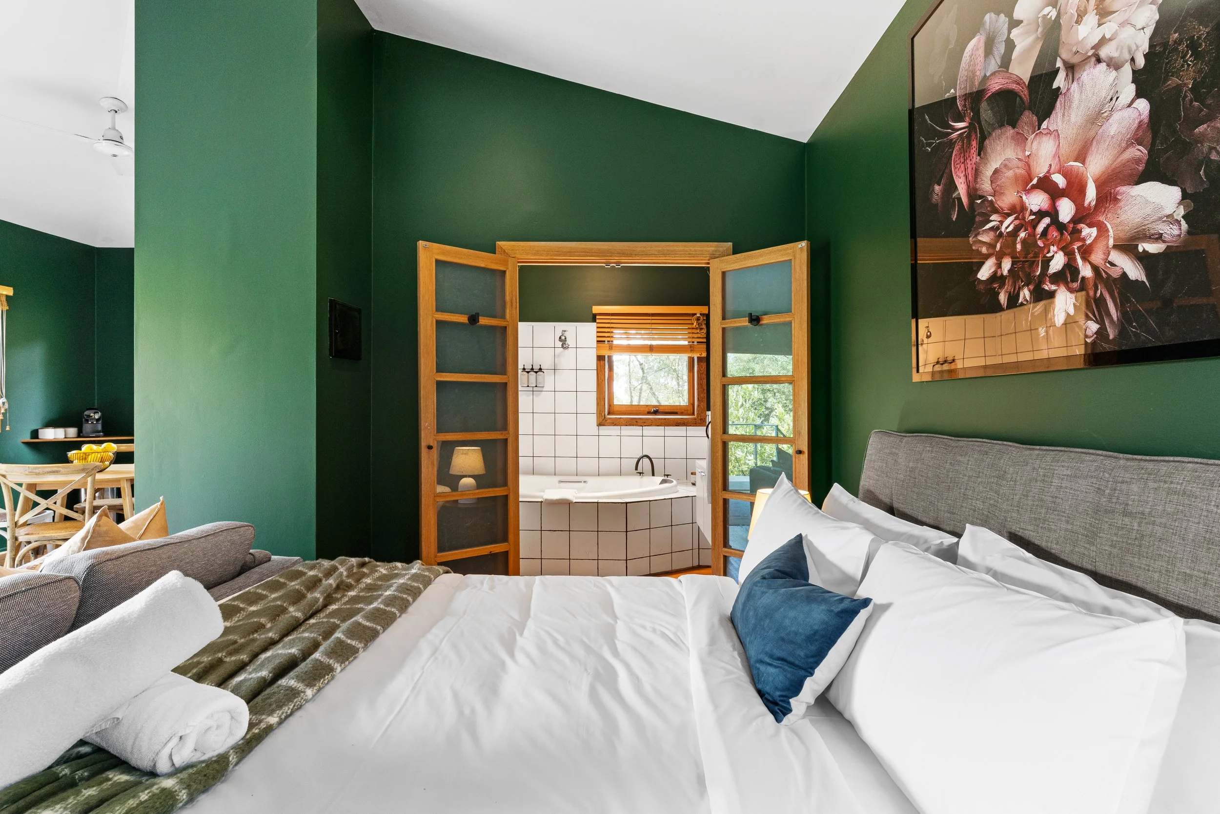 Green Gables Retreat Studio Romantic Spabath Daylesford country.jpg