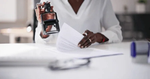 Common Misconceptions About Notaries: Debunking Myths and Clarifying Facts