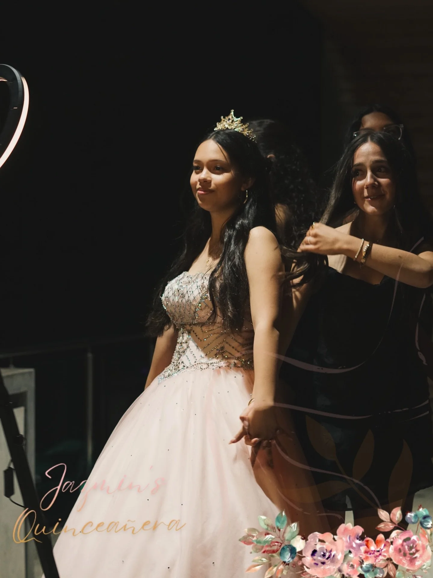 Tonight&rsquo;s quincea&ntilde;era had its own magic. We set up, the lights hit right and the moments followed.

#Quincea&ntilde;era #QuinceVibes #QuinceCelebration #EventHighlights #EventVibes #PartySetup #360BoothMelbourne #360VideoBooth #Melbourne