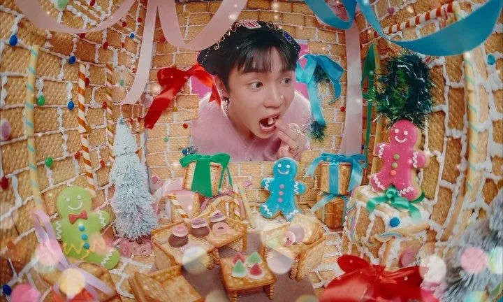 PJ Mahidol (of Gelboys) - You of the Year

Directed by Song Sasawat
Producer Yoyowaunthorn
Produced by Sawarose