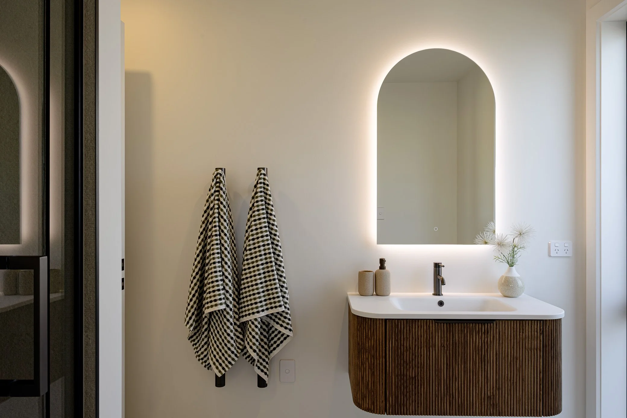 15 Mission Hills LR-46.jpg