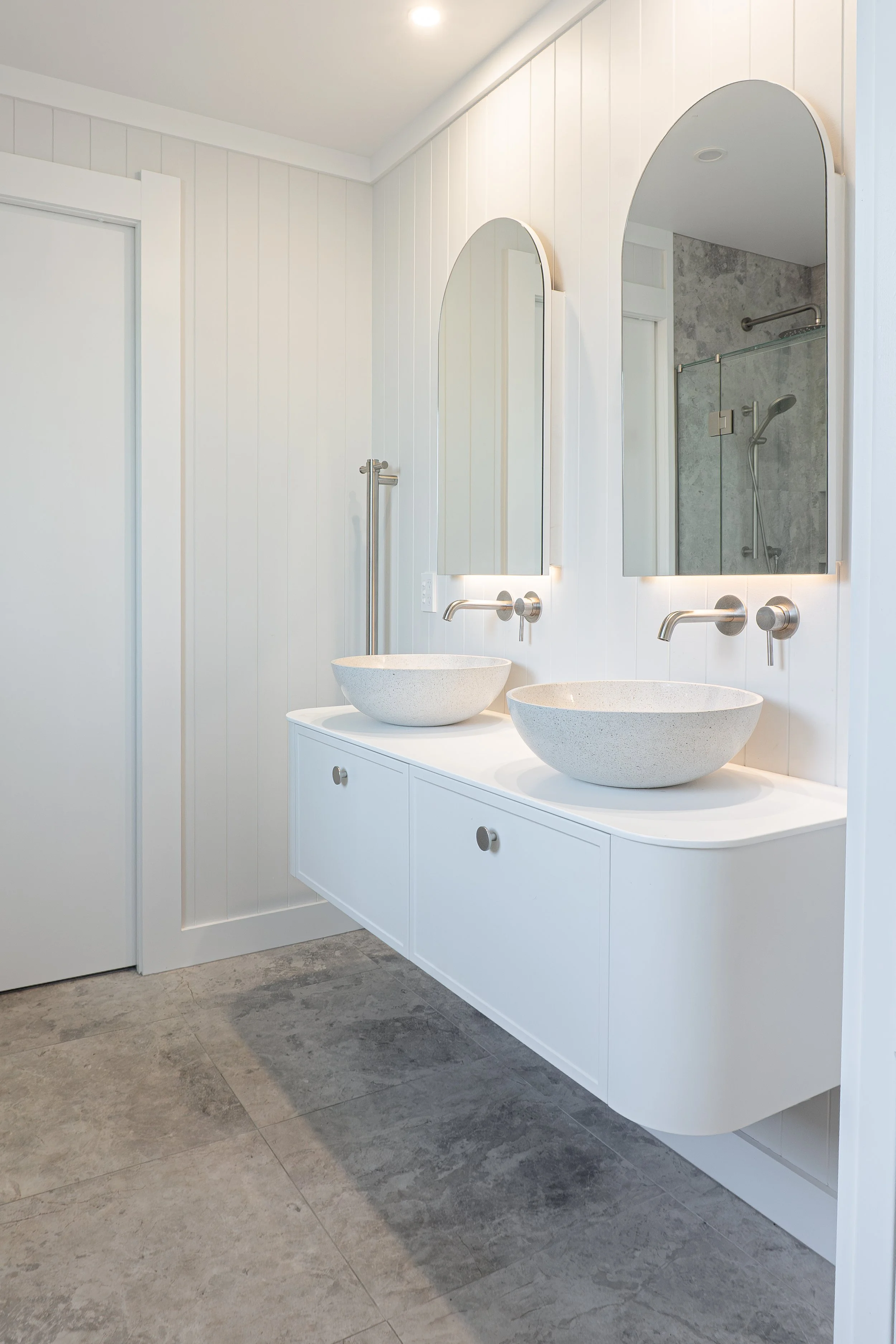 1 Old Ferry Road Ensuite-05.jpg