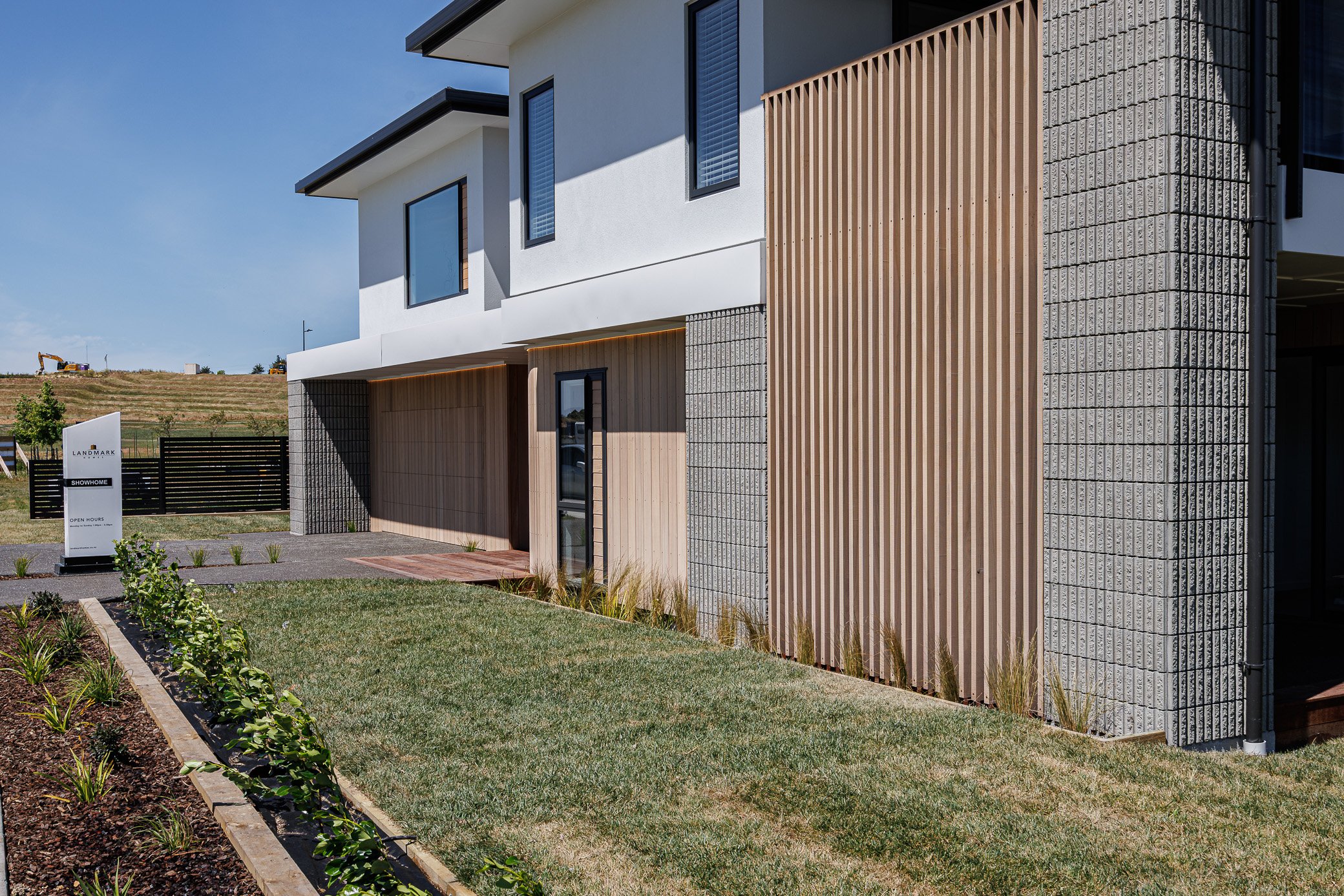 15 Mission Hills LR-7.jpg