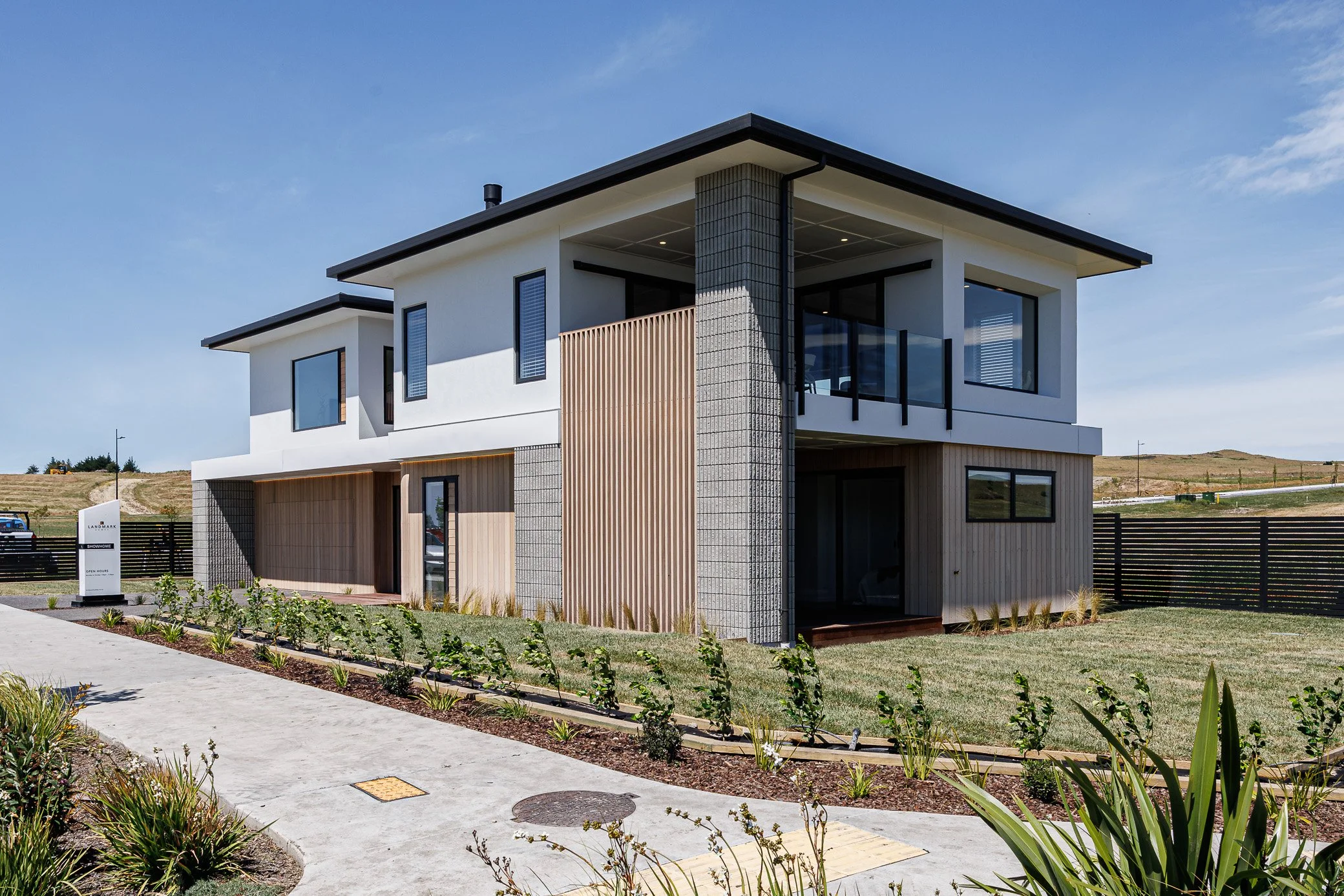 15 Mission Hills LR-6.jpg