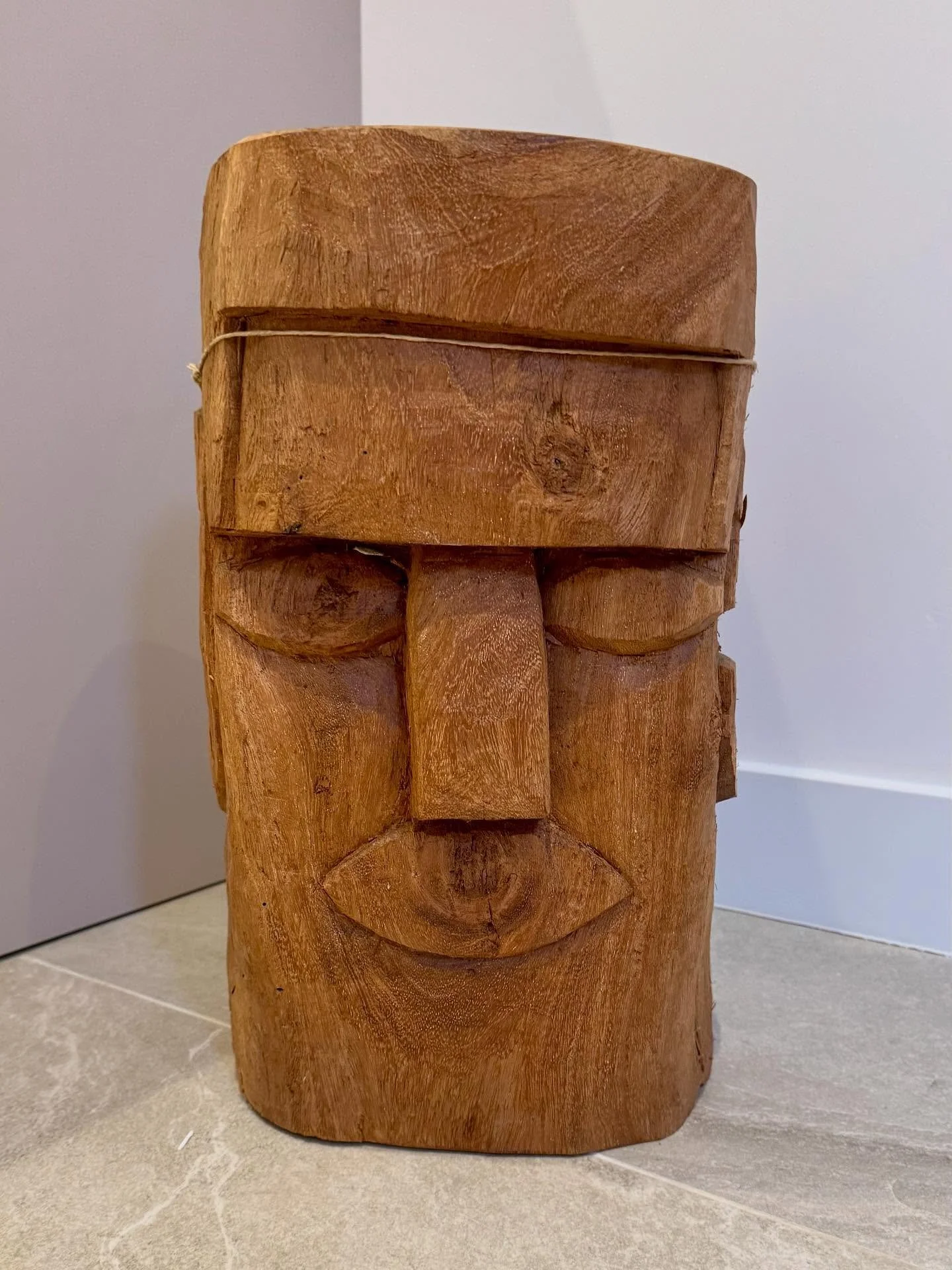 Kurated Art Selection &bull; Cozy Casa &bull; Part 1 #artlovers 
From indigenous craftsmanship to international photography 

.
#handmadeart #photoart #indigo #art #casadesign #deco #artesanal #boutiquevilla #privateescape #interiordesign