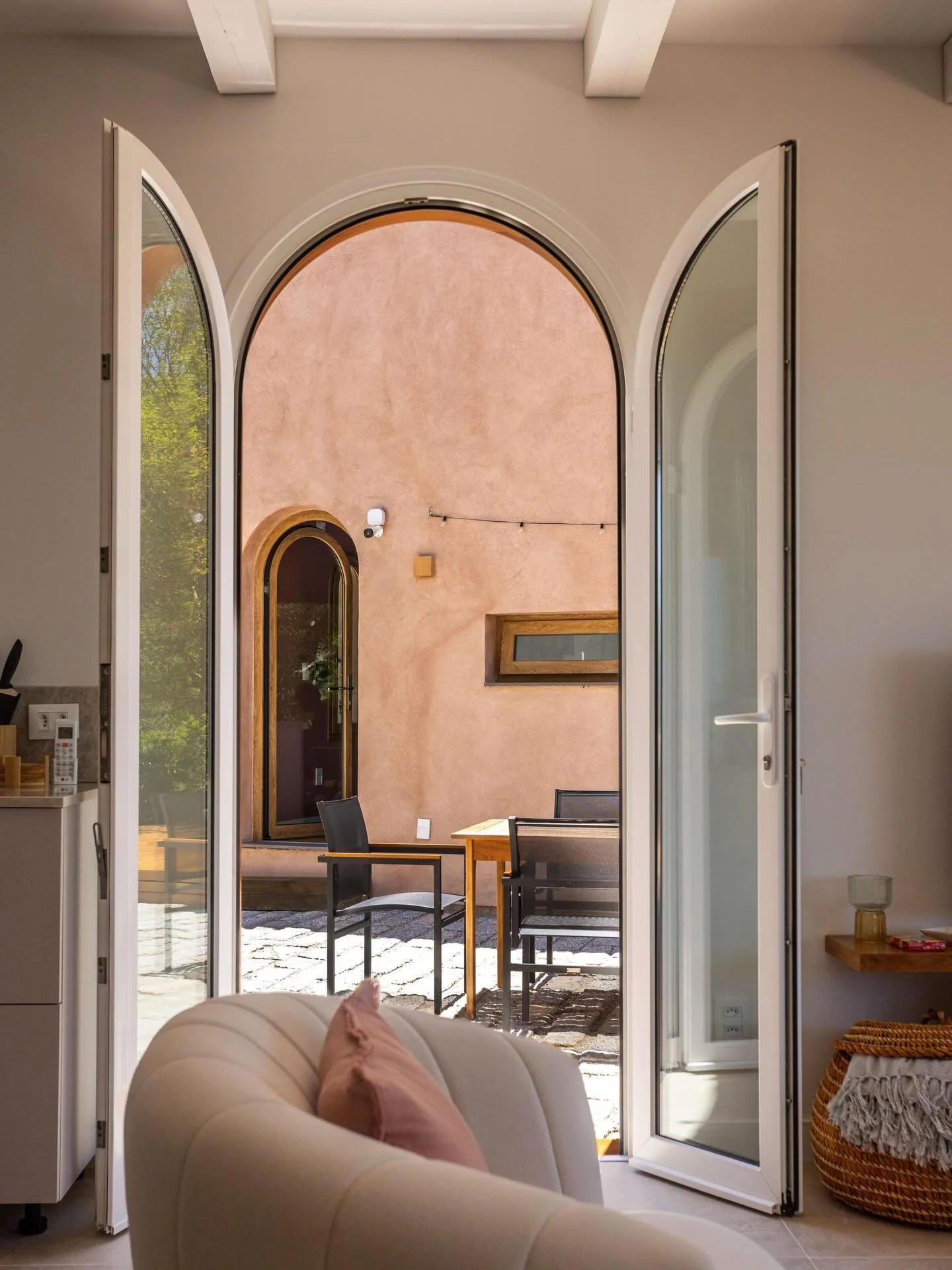 Inspired by Brazilian serenity and Mediterranean living &bull; Cozy Casa Brasil &bull;  Slow Living &bull; Boutique Villa📍Praia Mole 

#interiordesign #architecture #casadecorada #islandvibes