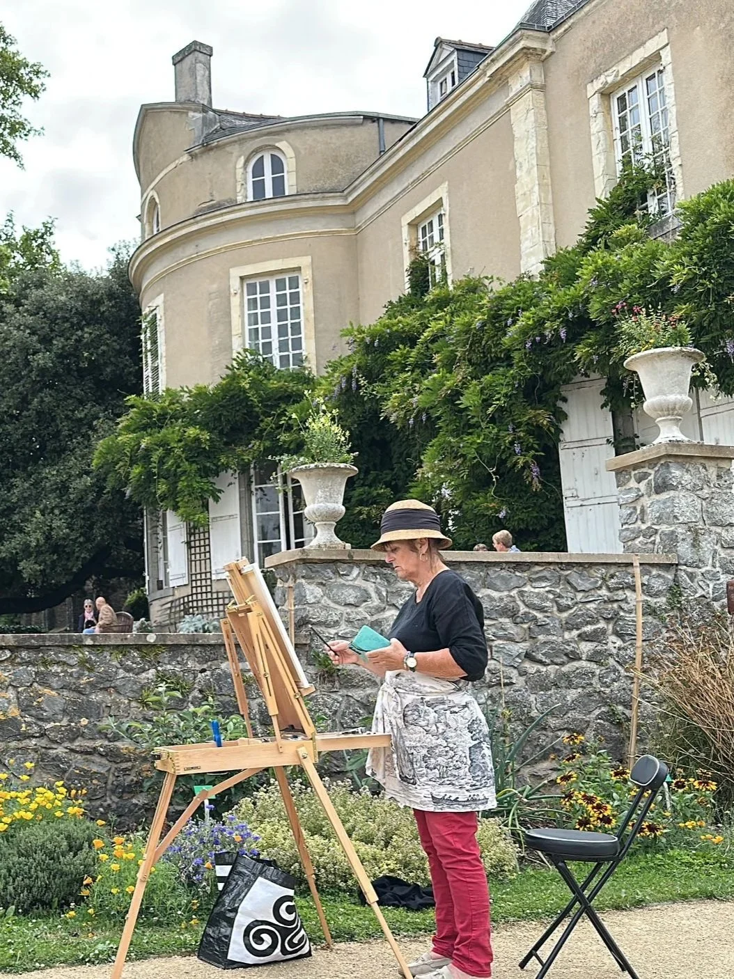 Stage intensif de peinture en plein air au Jardin de la Perrine, organisé par Edgar Saillen à Laval.