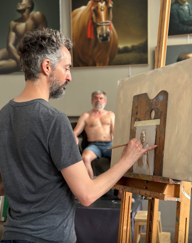 Apprentissage du portrait d’après modèle vivant à l’atelier Edgar Saillen à Laval.
