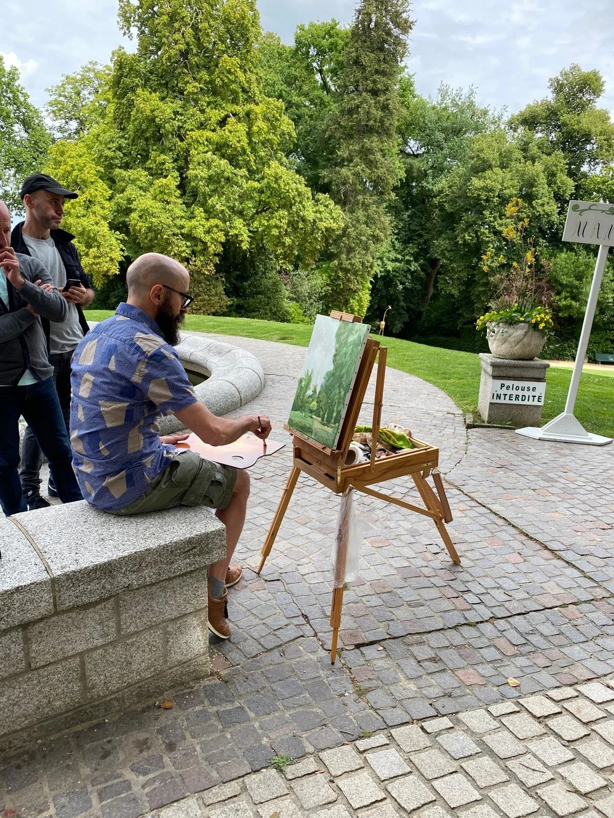 Chevalet installé en extérieur pour un stage peinture en plein air avec Edgar Saillen.