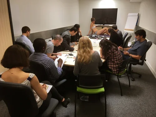 Stage artistique pour entreprises : créativité et concentration par la pratique du dessin.