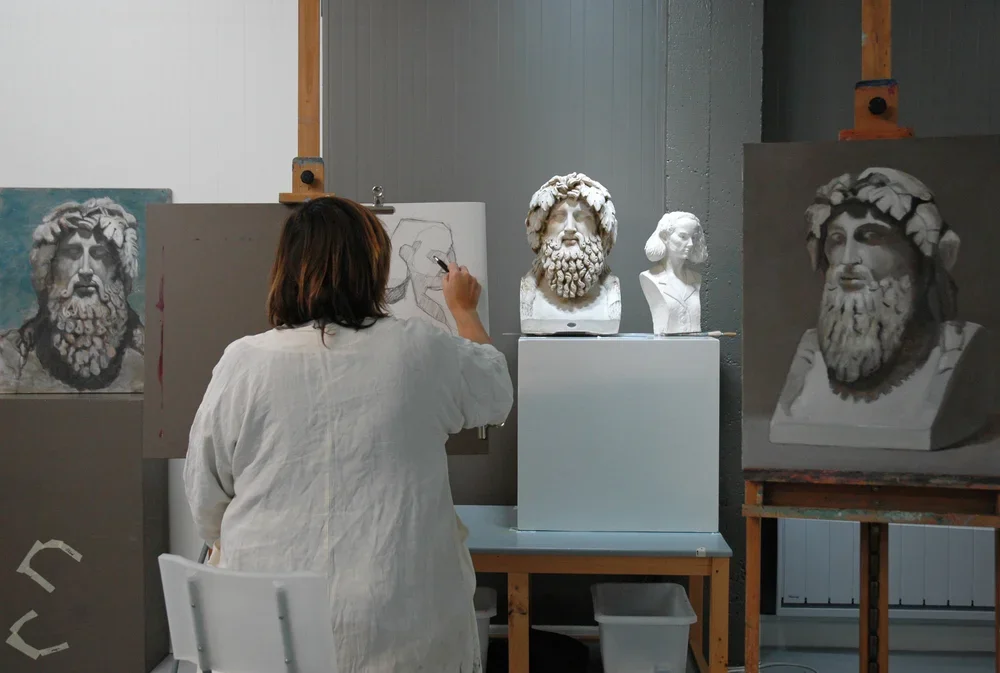 Stage et cours de dessin et peinture pour amateurs passionnés, atelier beaux-arts guidé par Edgar Saillen, inspiré des maîtres anciens et du Louvre.