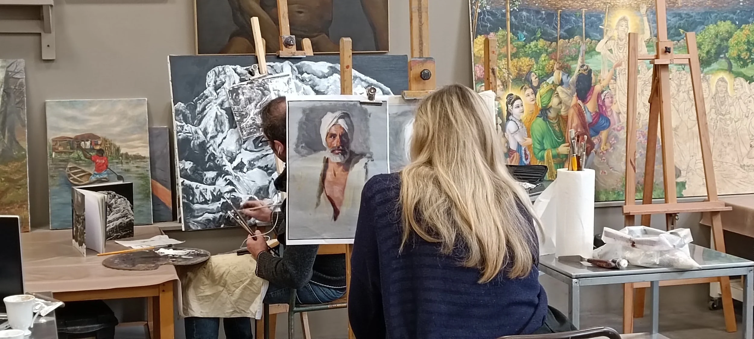 Cours de dessin et peinture avec Edgar Saillen, atelier beaux-arts à Montreuil et Laval, stages intensifs pour développer sa créativité et sa technique.