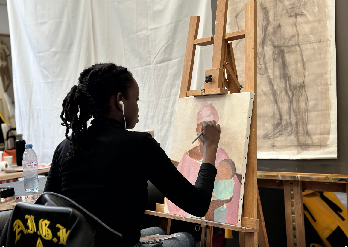 Étude académique du modèle vivant pendant un cours de peinture à Laval avec Edgar Saillen.