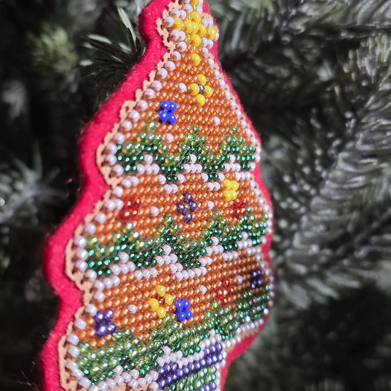 Mill Hill Gingerbread Tree Beaded Cross Stitch Kit MH21-2115 featuring a whimsical holiday tree decorated with festive candy and gingerbread colors.