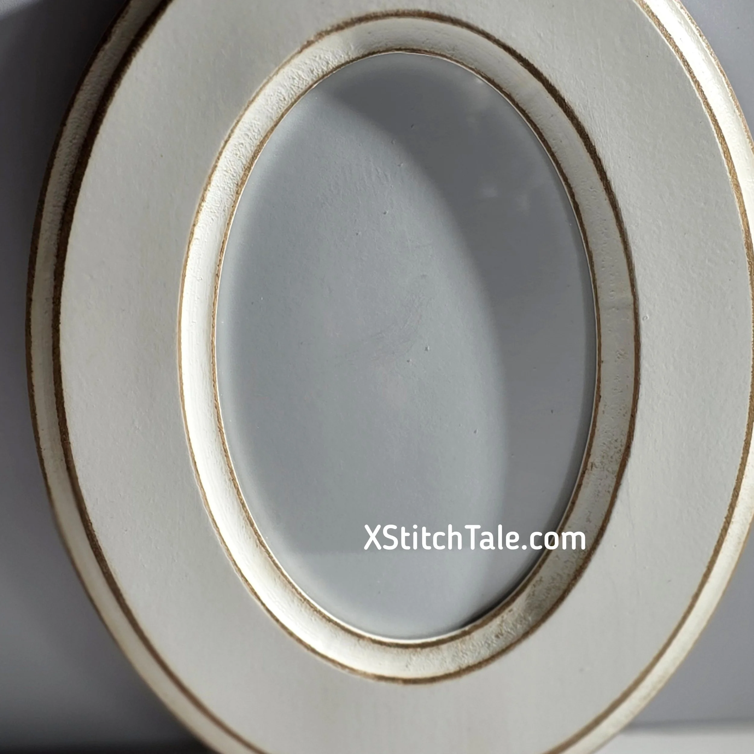 Signed and Numbered 4x6 wood frame featuring a double cove molding style, classic oval opening, and a glass-smooth painted finish.