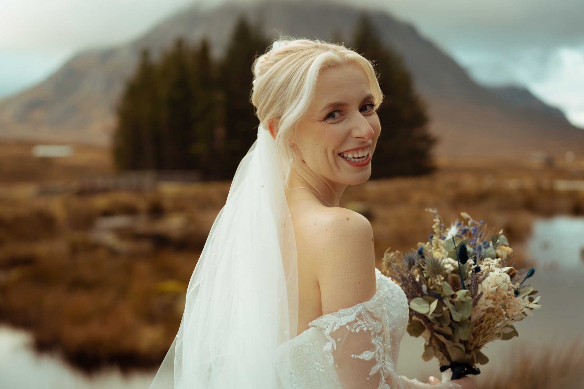 Bridal-portrait-glencoe-mountains.jpg
