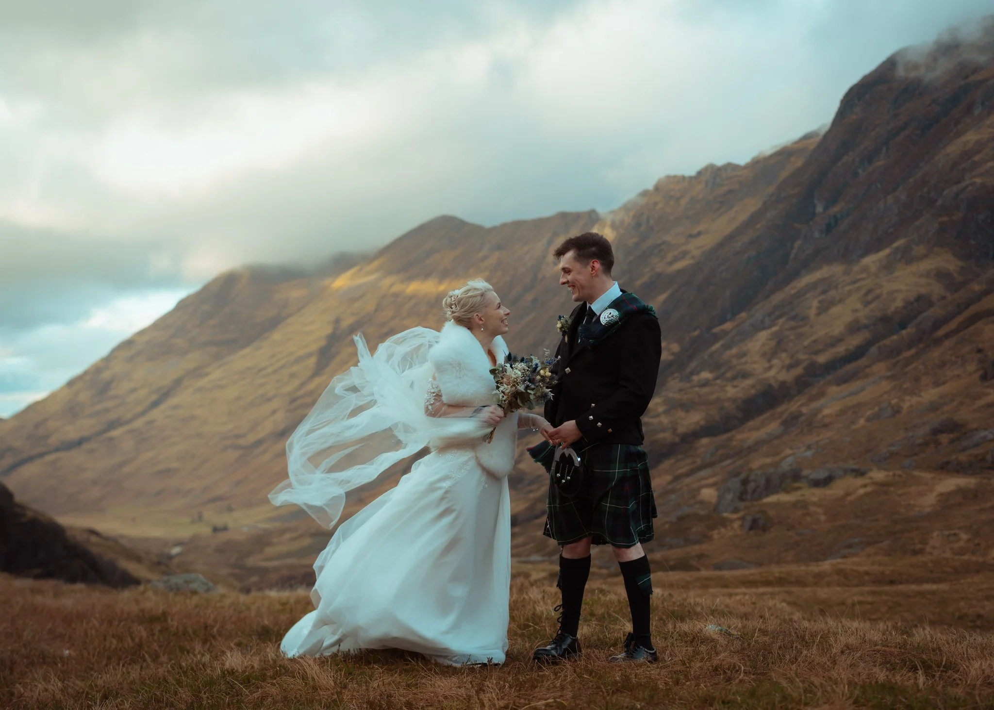 Story-led-couples-photograph-glencoe.jpg