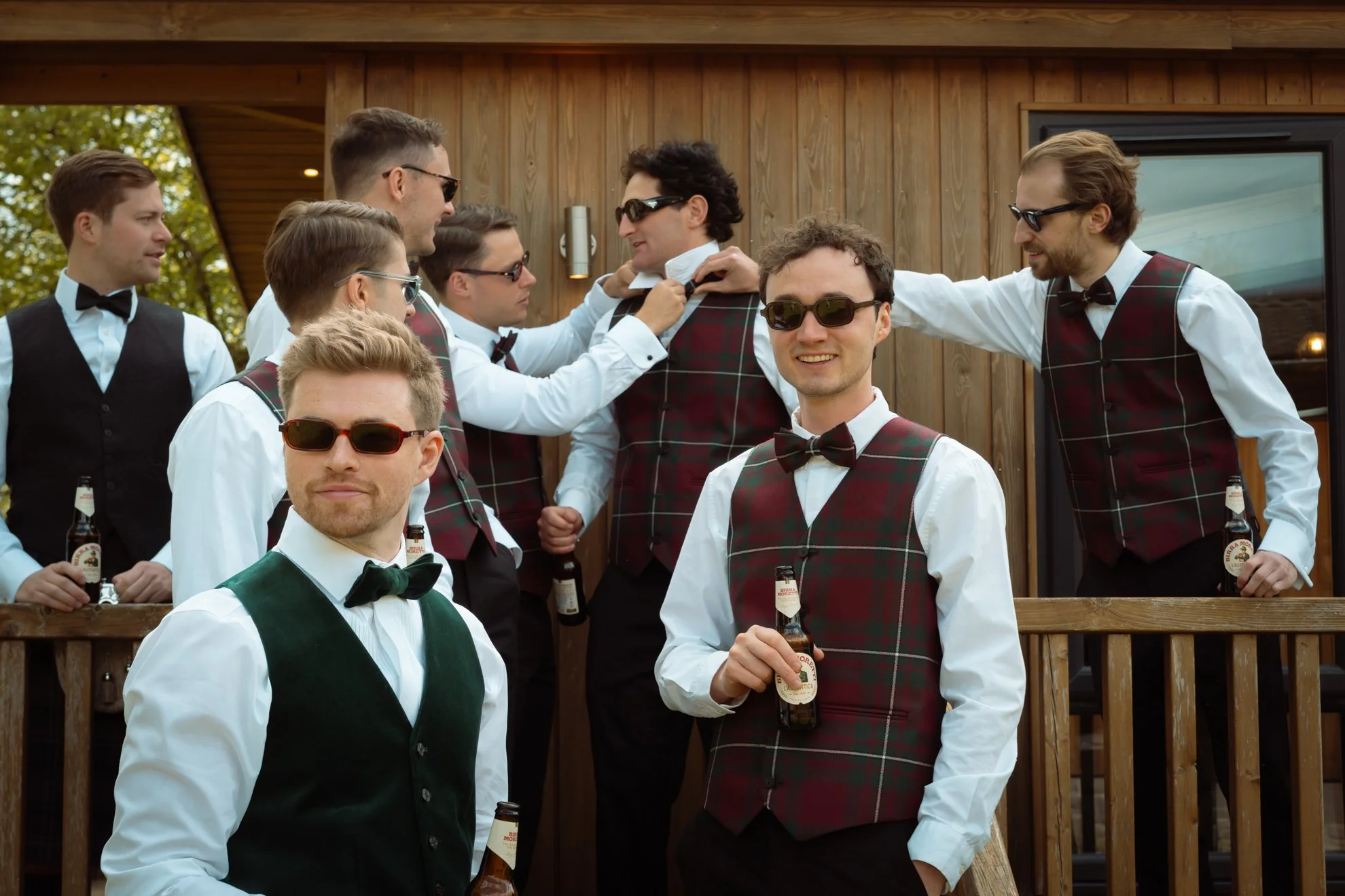 story-telling-wedding-groom-pictures.jpg
