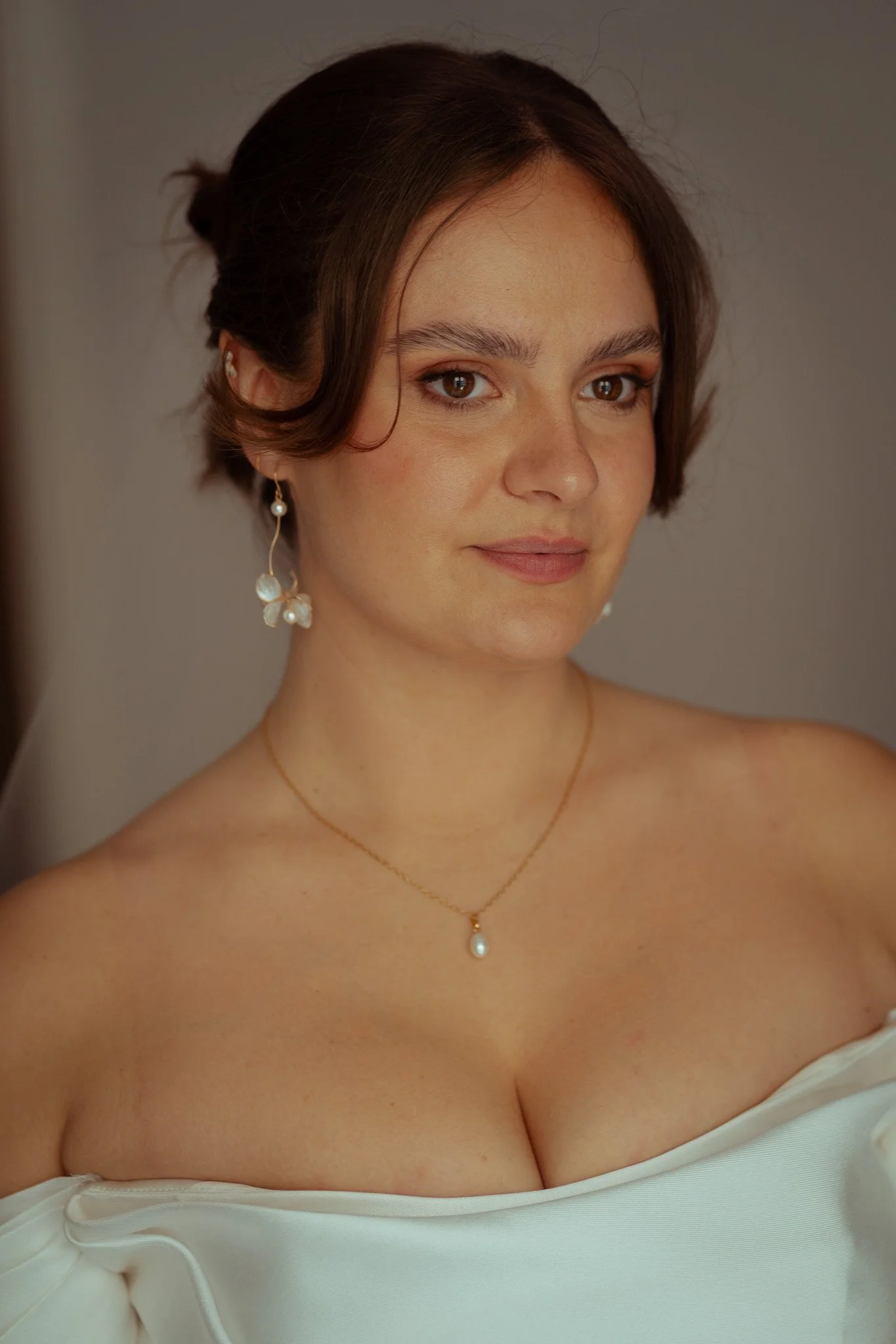 glasgow-scotland-city-wedding-editorial-bride-portrait.JPG