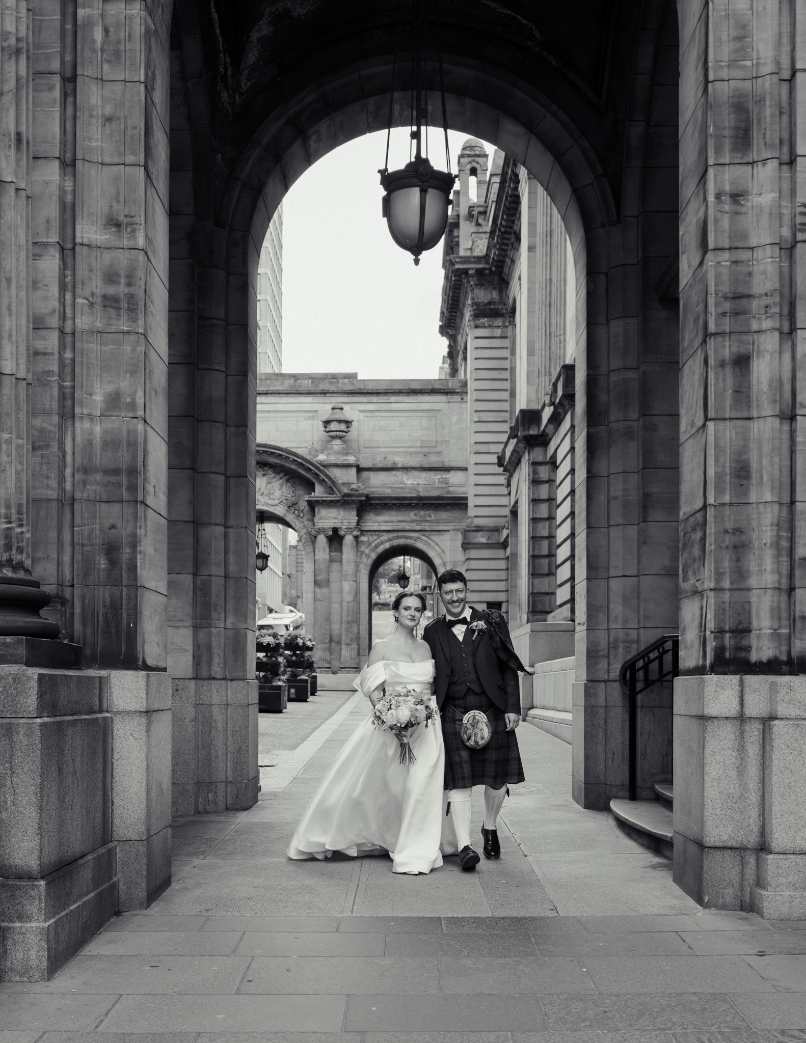 Montrose-street-couple-city-arches.JPG