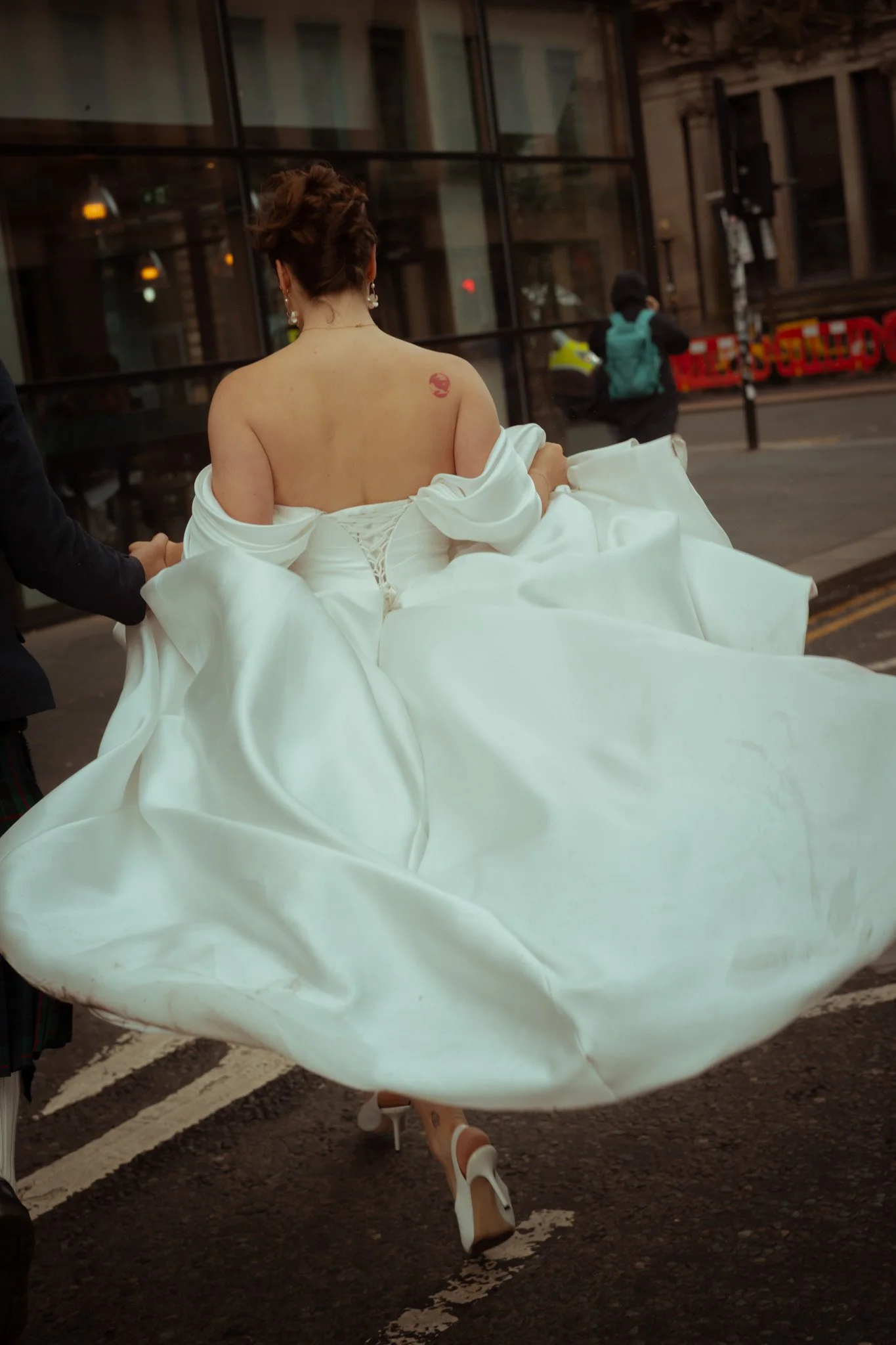 glasgow-scotland-city-wedding-editorial-vogue.JPG