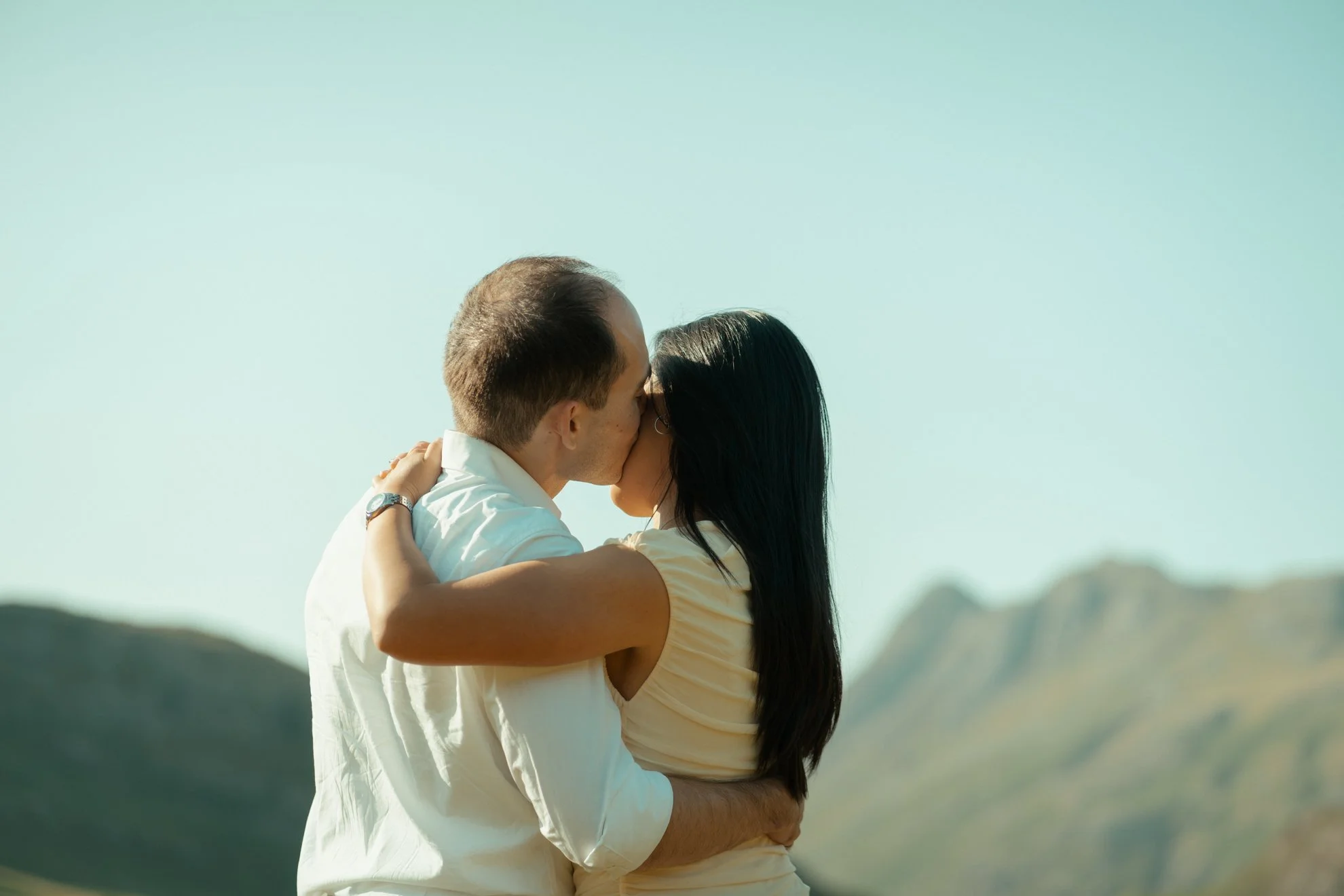 lake-district-wide-landscape-couple.jpg