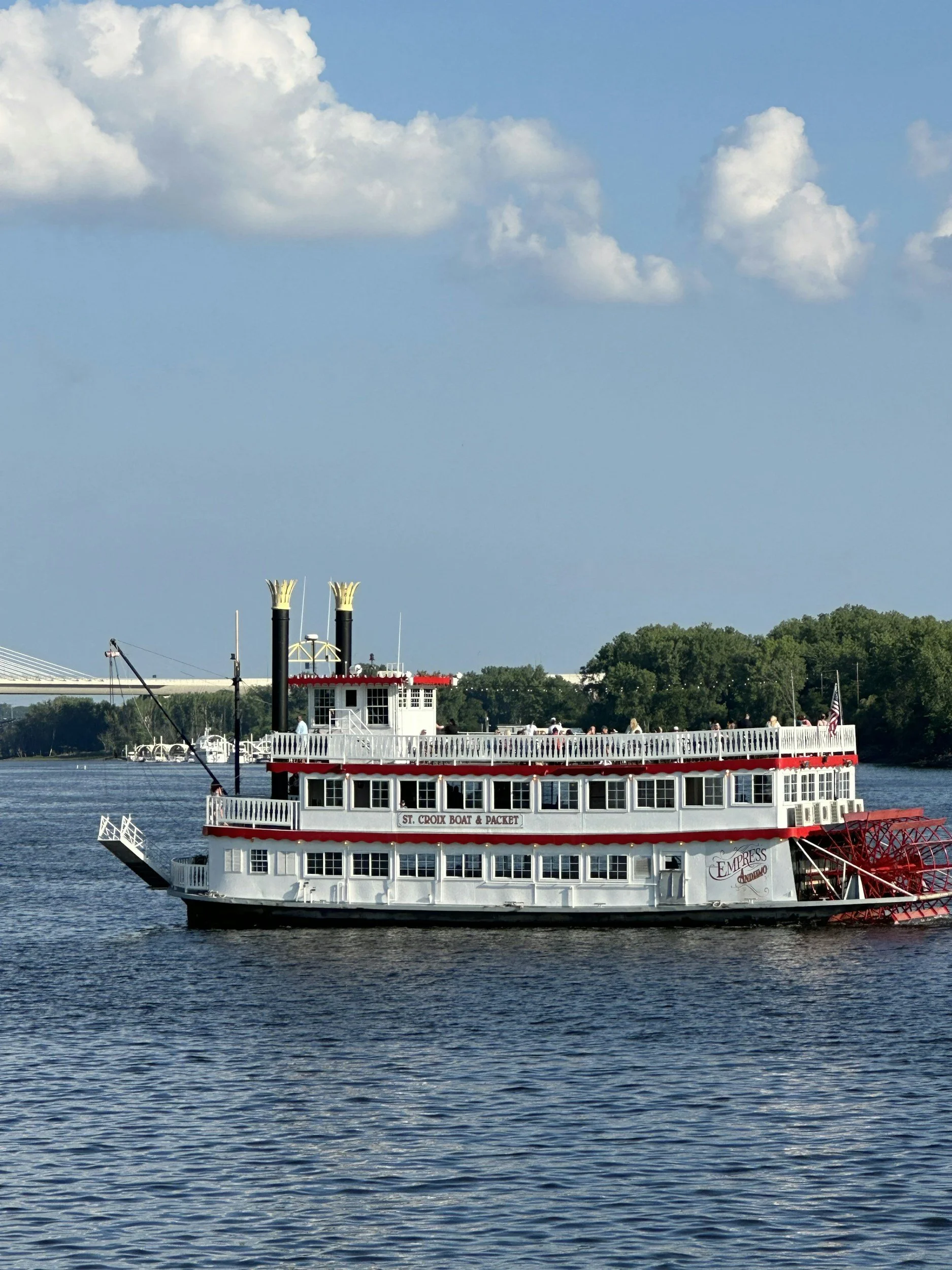 MSR LEgacy Yacht Cruise