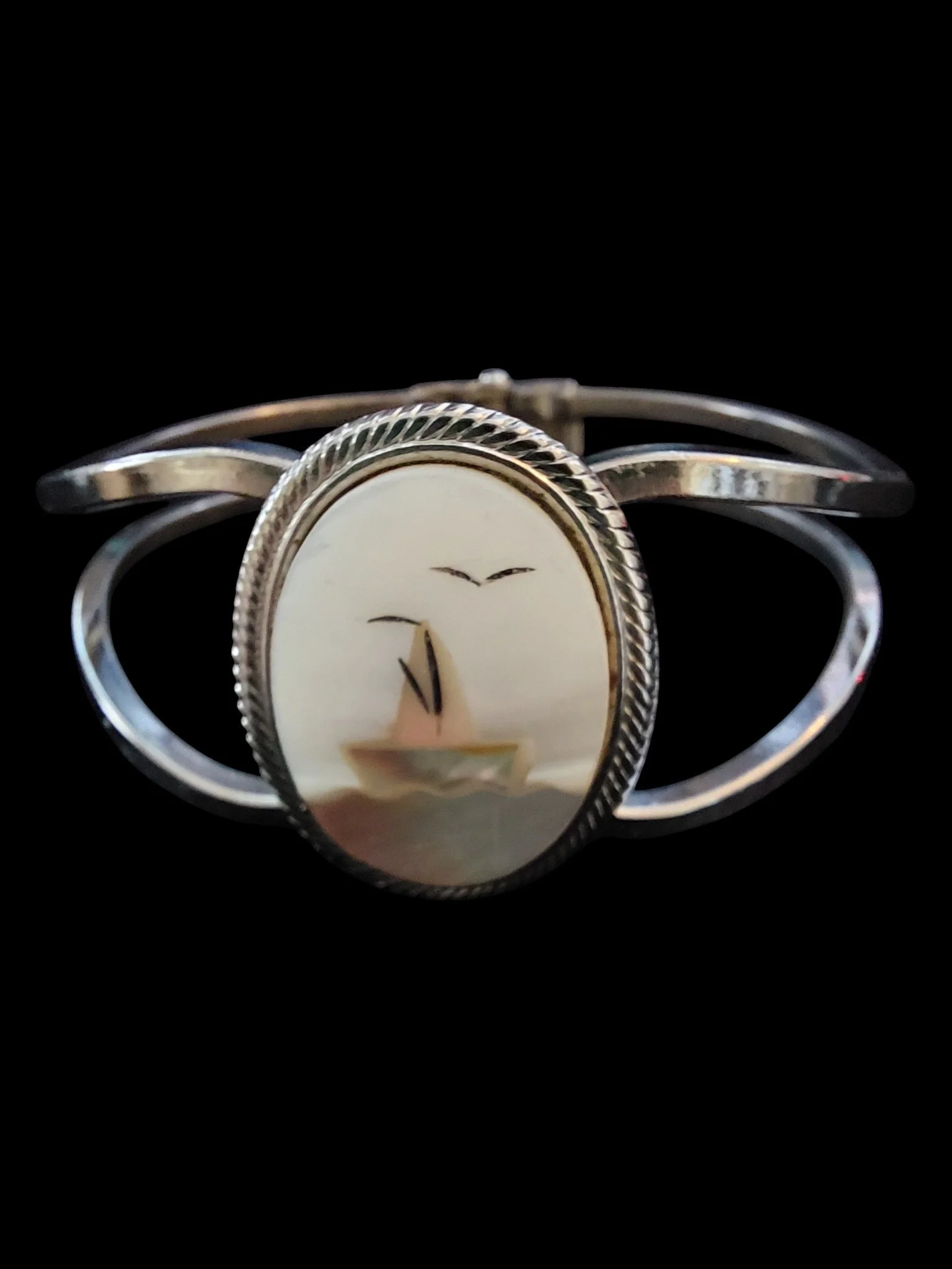 Vintage Beach Scene Clamper Bracelet