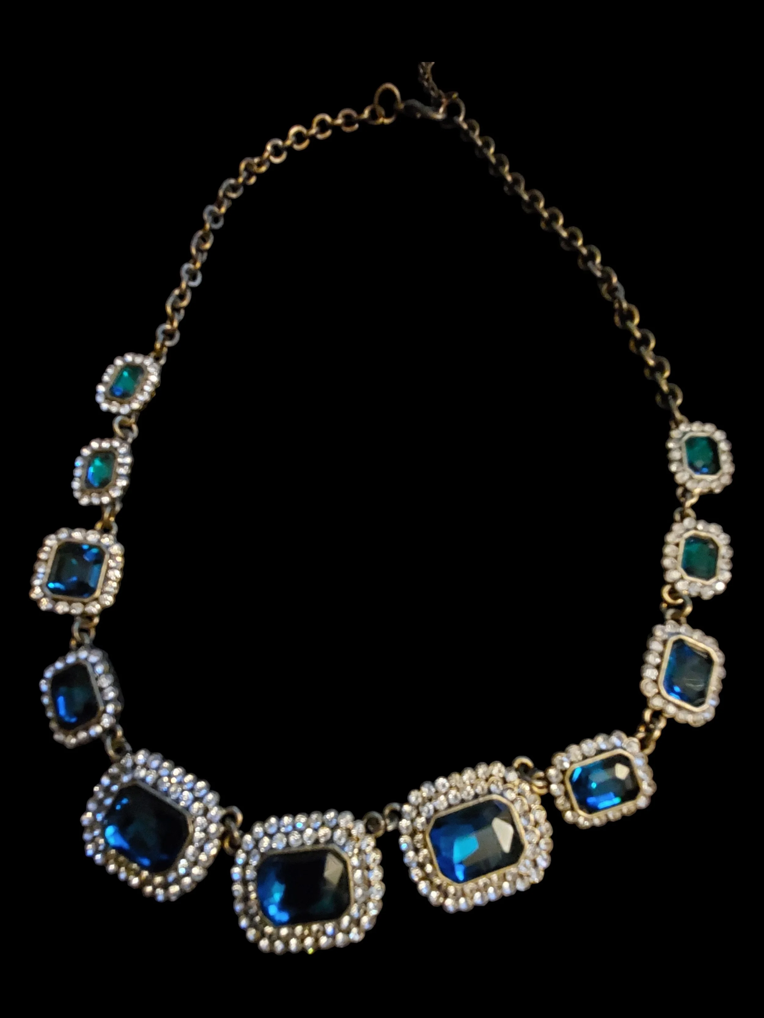 Sparkling Blue Stone Necklace