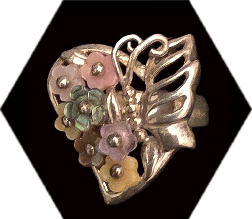Hexagon-Jewelry-Bracelet_0001_heart-and-butterfly-pin.png