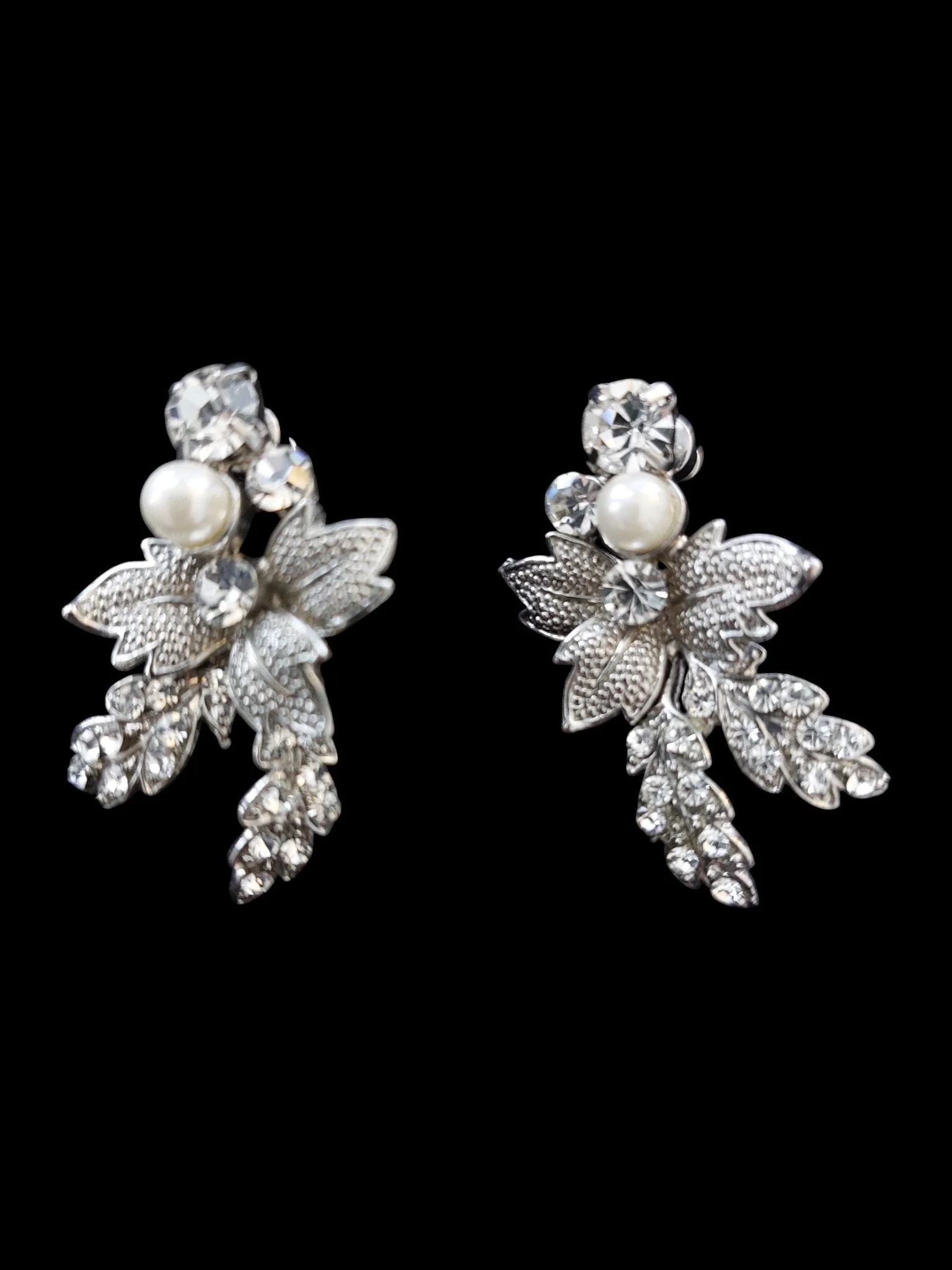 Exquisite Faux Pearl & Rhinestone Earrings
