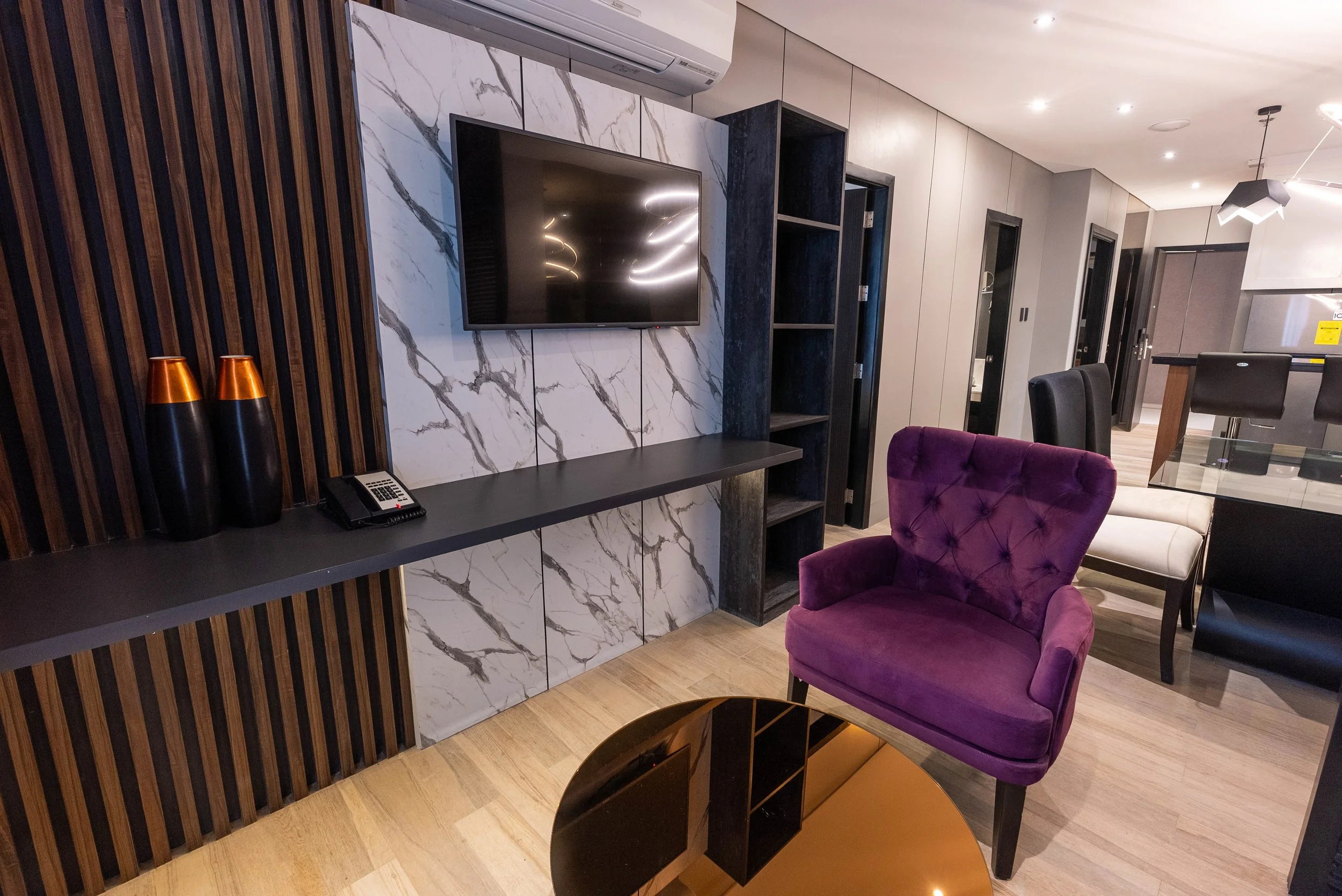 Coro Hotel Rooms8.jpg