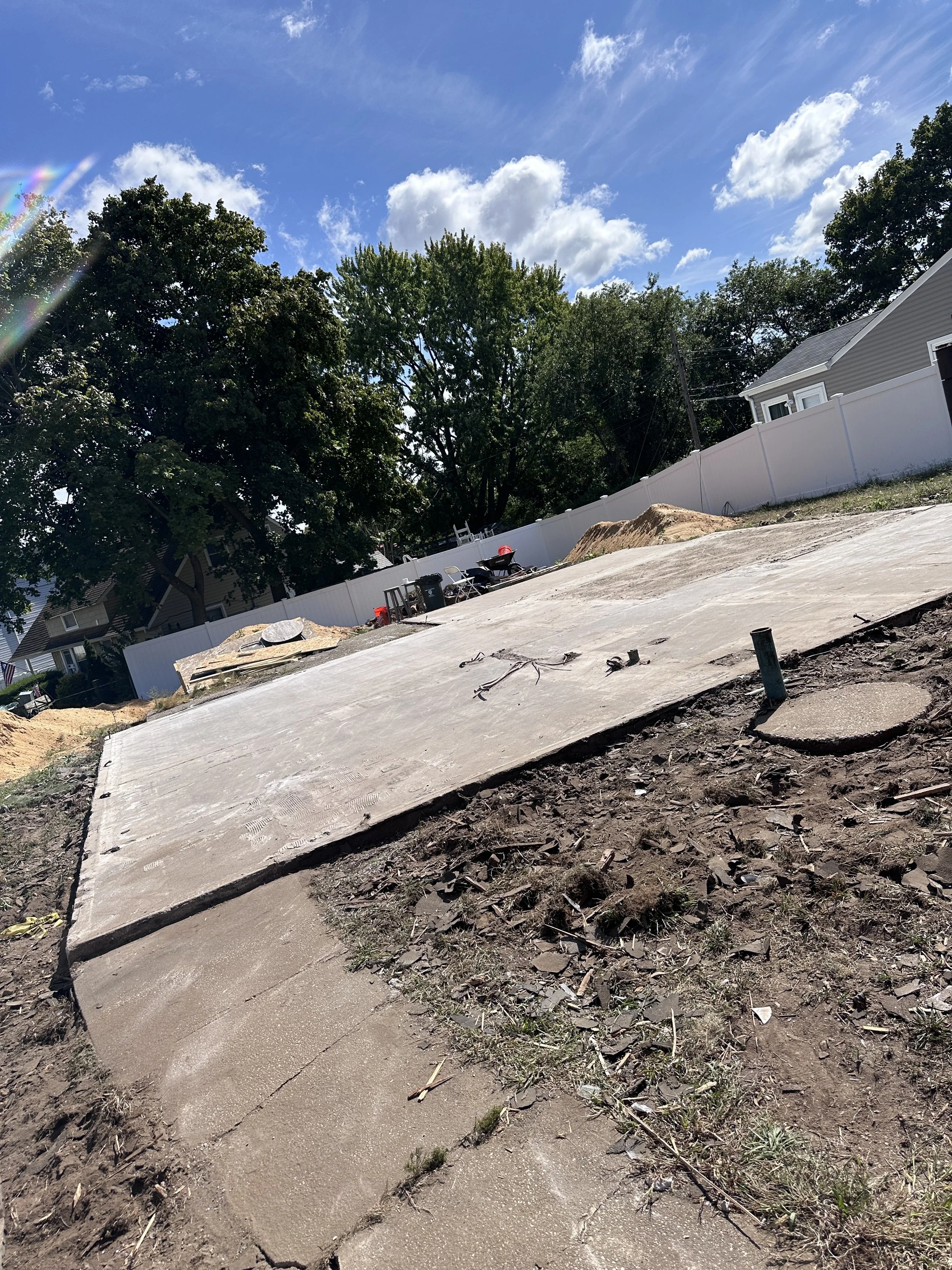 Levittown, NY - Complete House Demo | High Idle Excavation