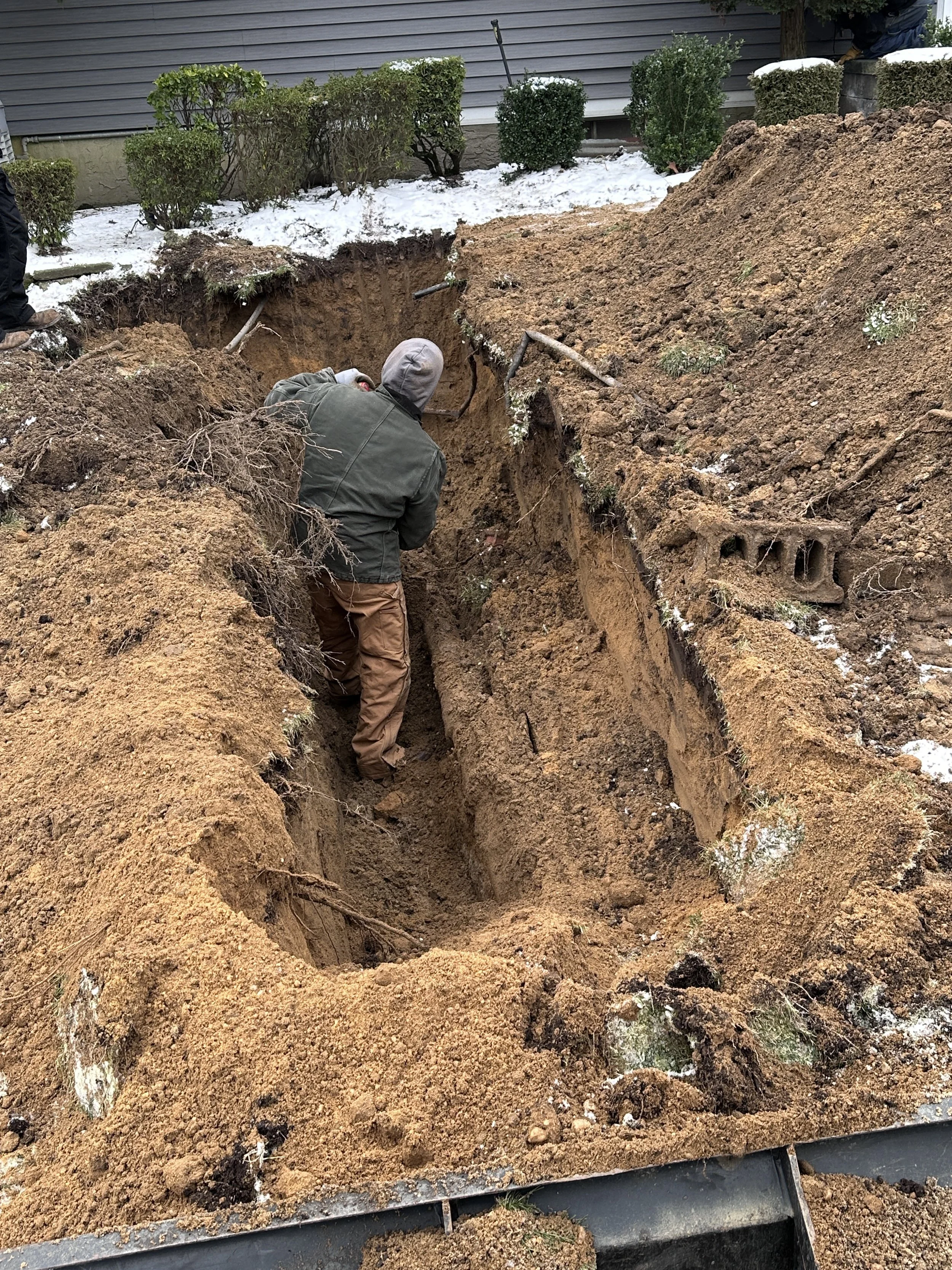 Massapequa, NY - Sewer Repair - Pipe Removal & Installation
