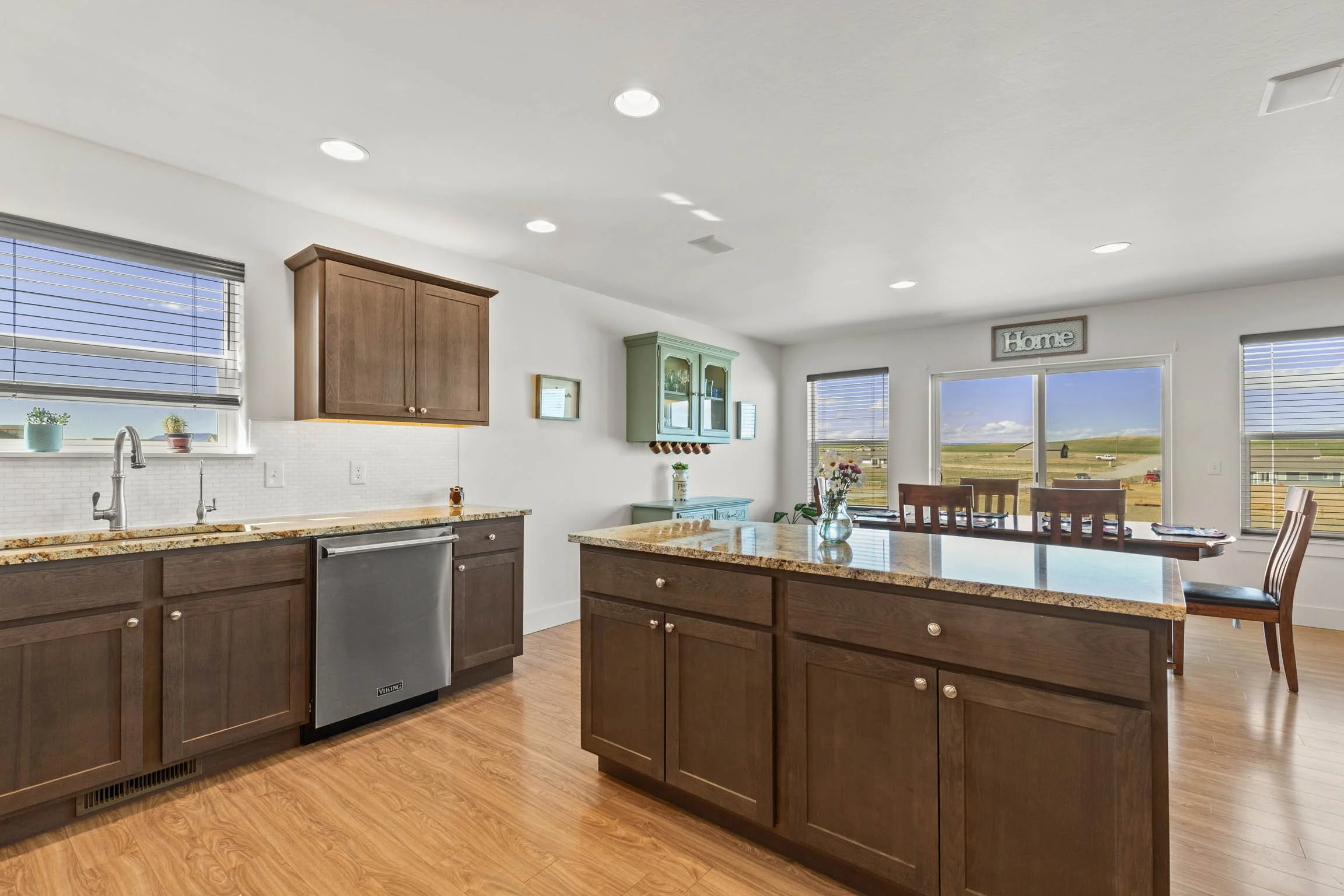 4.5 kitchen dining.jpg