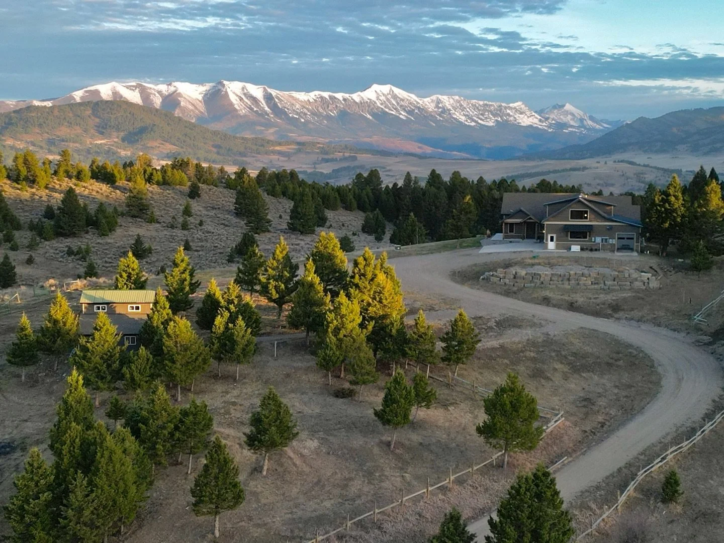 Montana adventures await at this peaceful and private 10-acre mountain enclave, located just 20 minutes from Bozeman&rsquo;s historic Main Street. Situated on a ridge abutting a large 219 acre conservation easement, this property features unobstructe