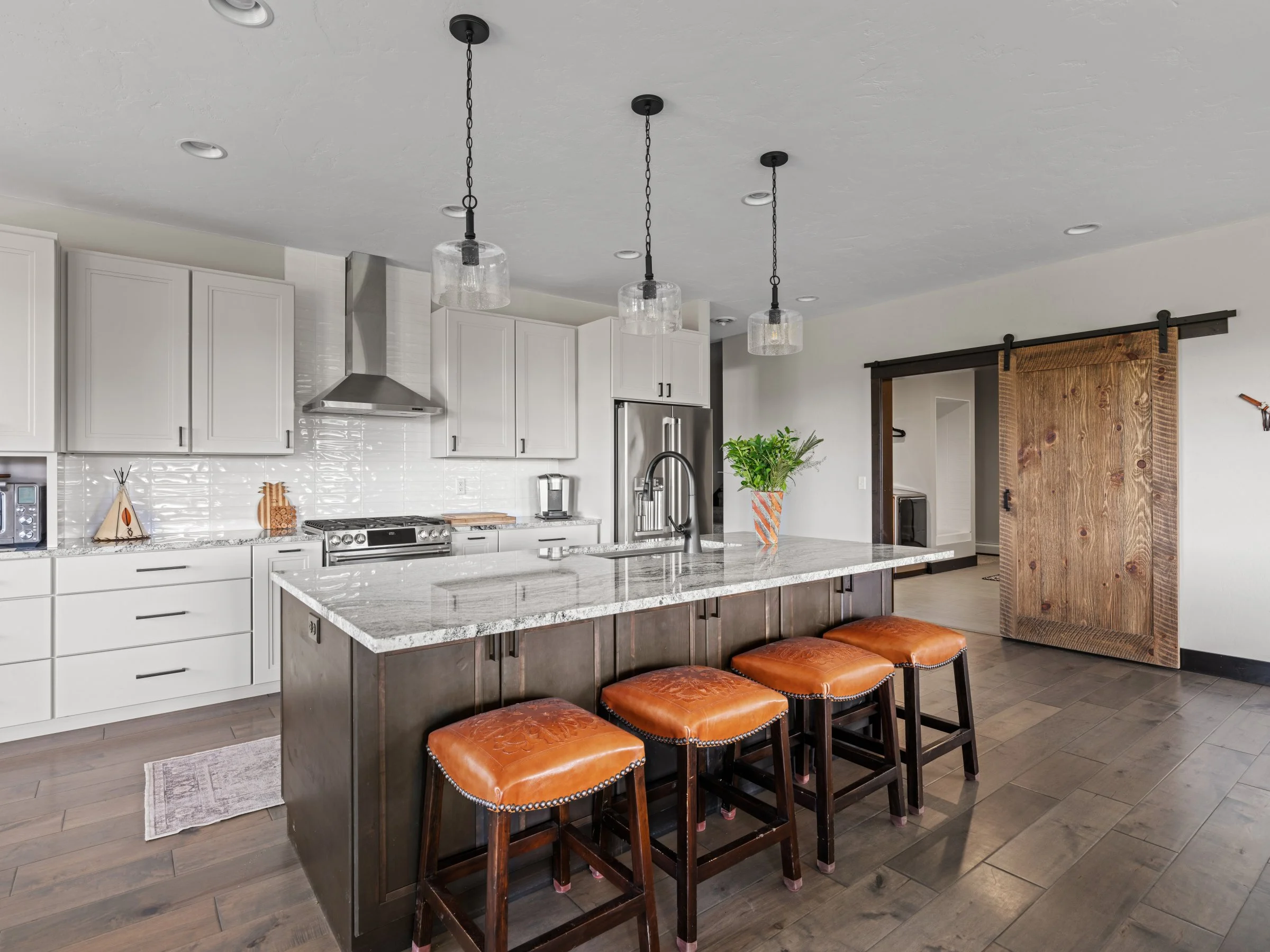2-4 Kitchen 449minniehall-29.jpg