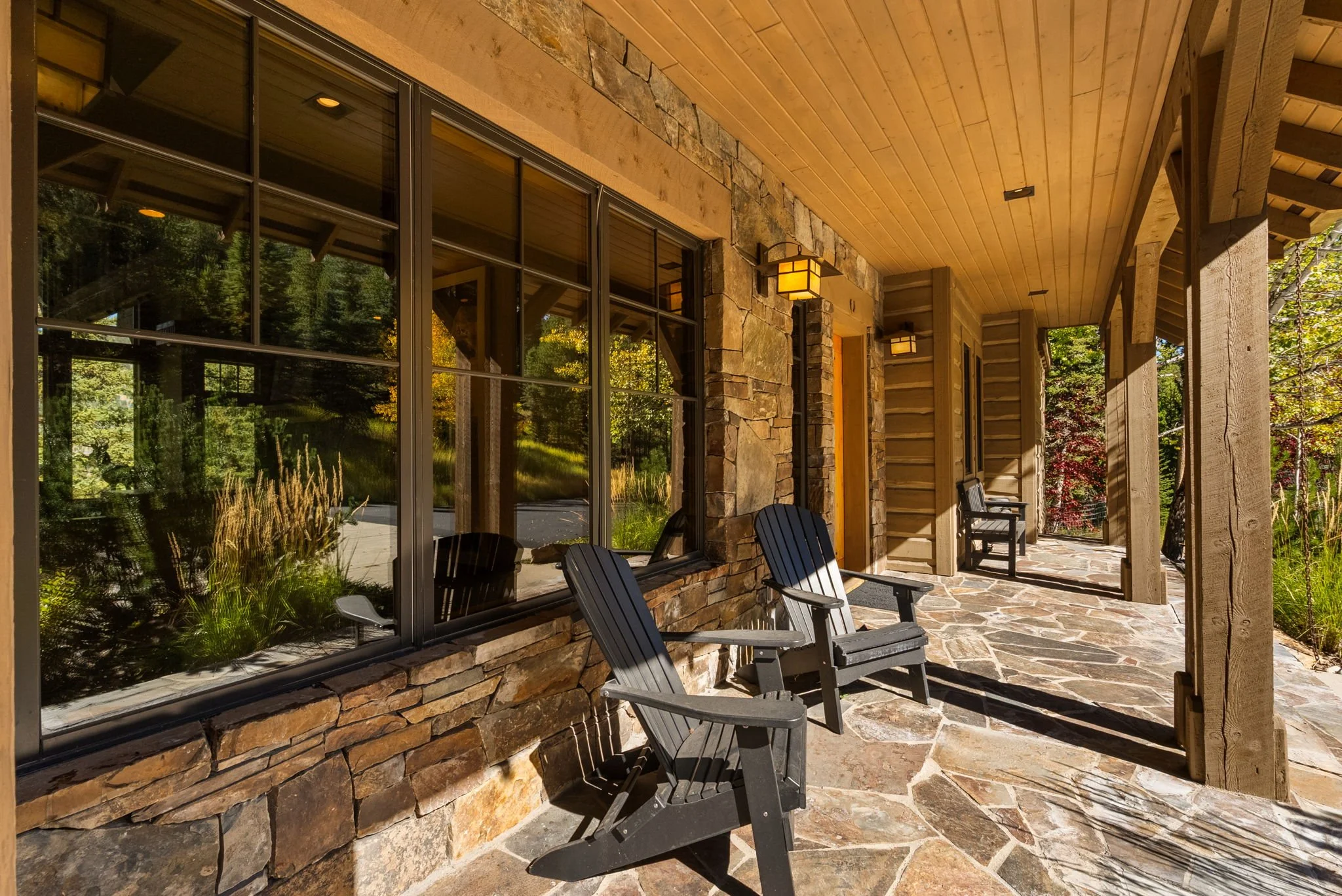 1-1- Porch 2.jpg