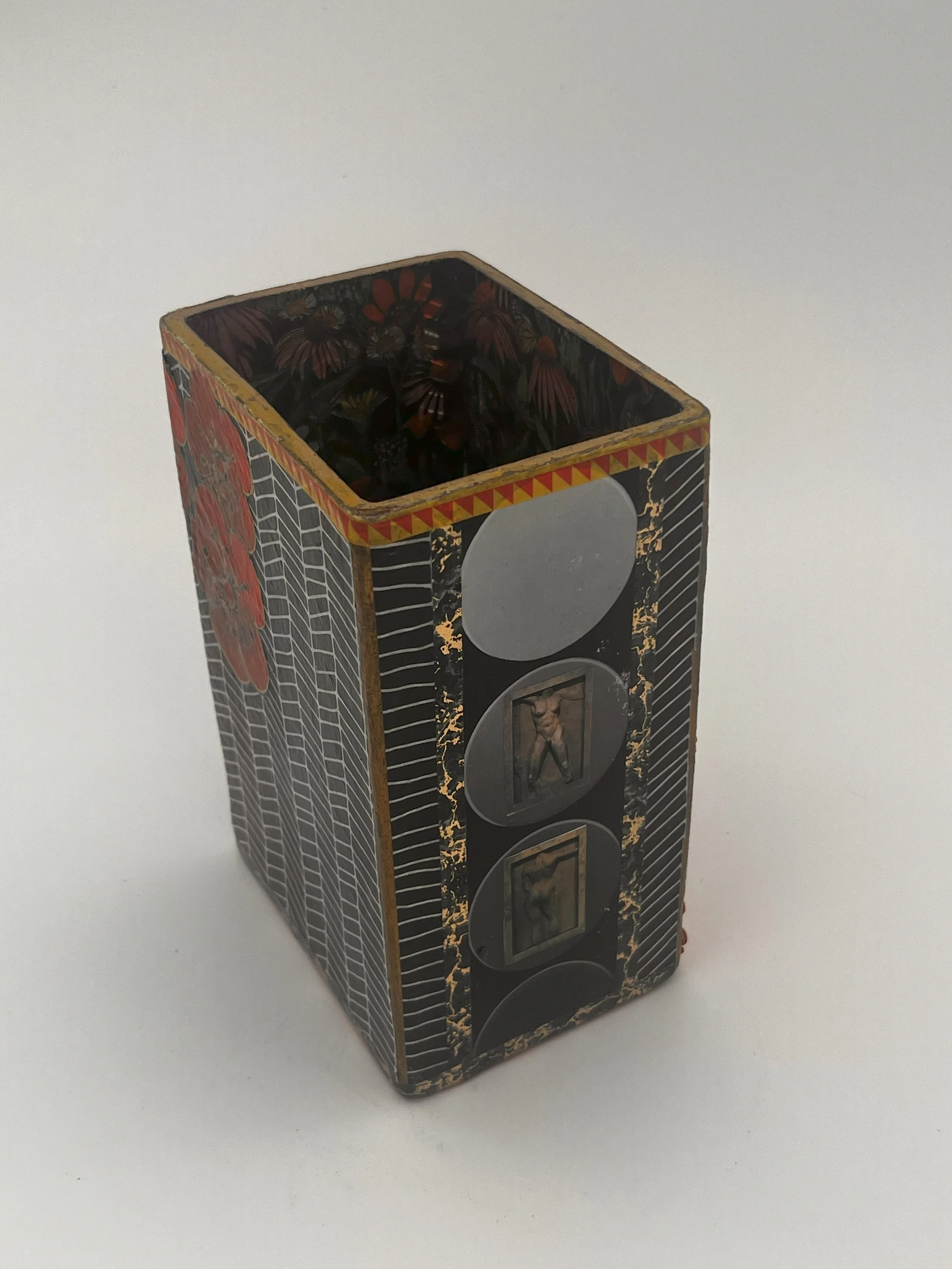 Square Vase right side.jpeg