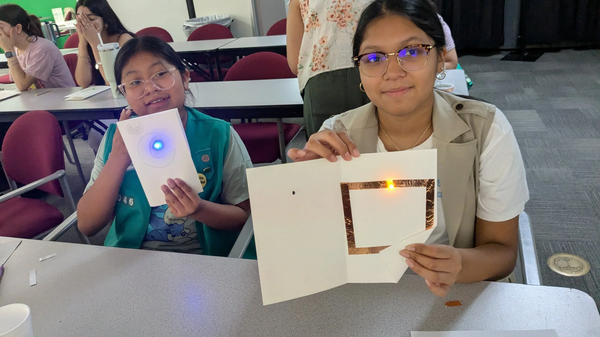 Paper Circuit 7/9
