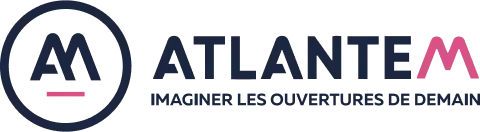 Logo de la radio Atlantique FM avec symbole graphique et texte en bleu et rose.