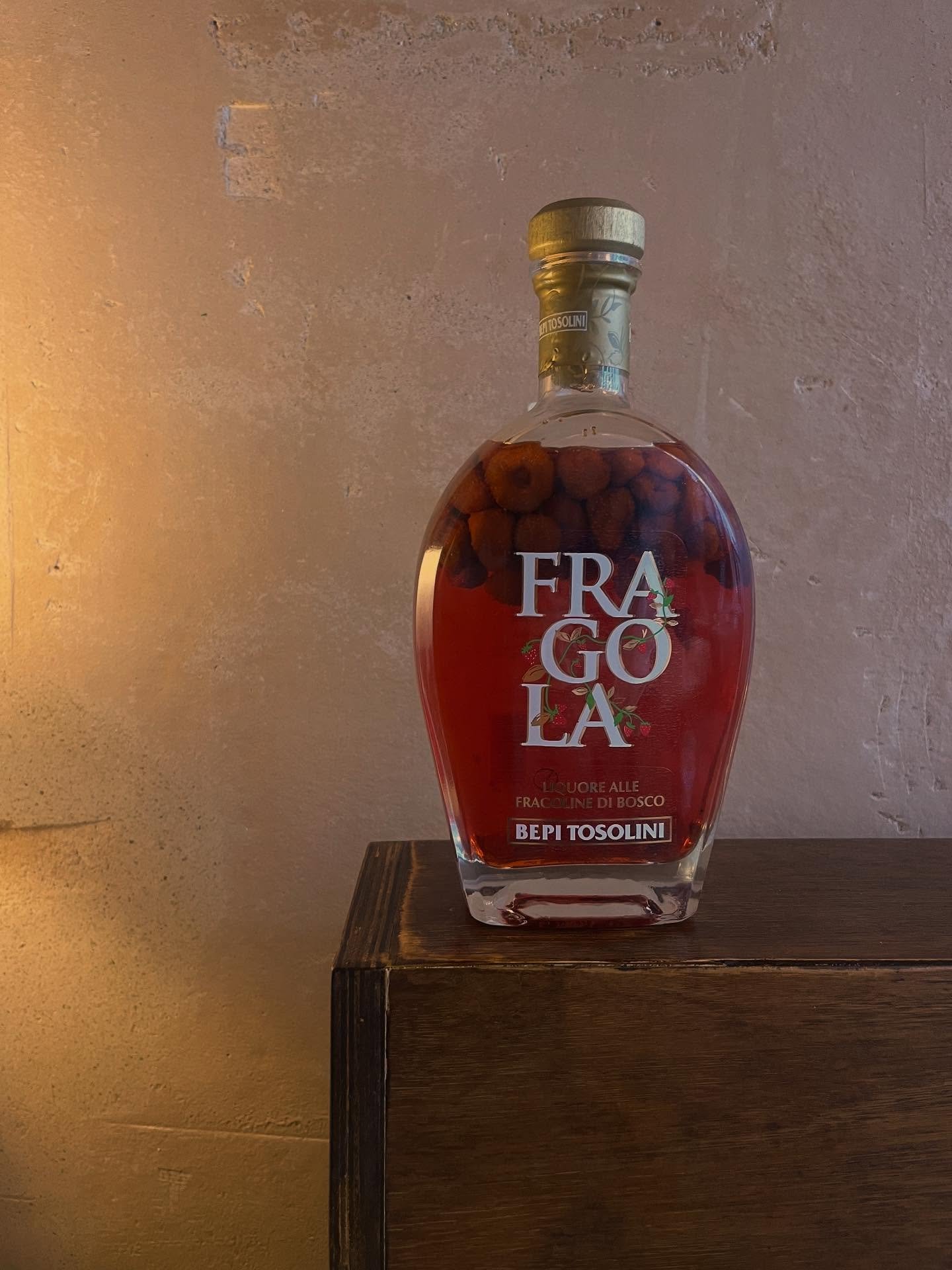 Strawbs 

#brusco 

@sevencellars