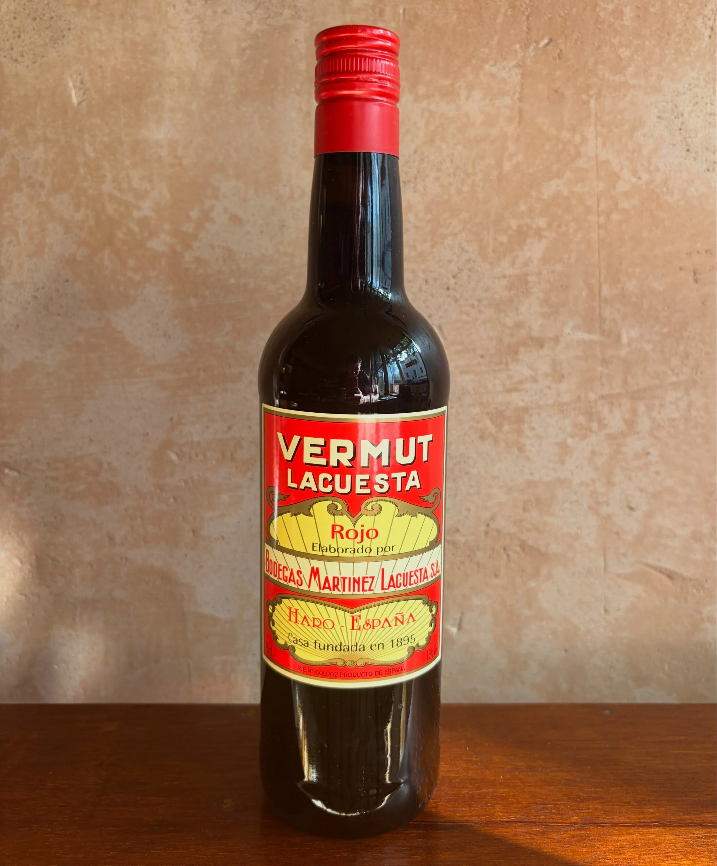 ROJO. 

Vermouth 365 days a year.

#brusco.