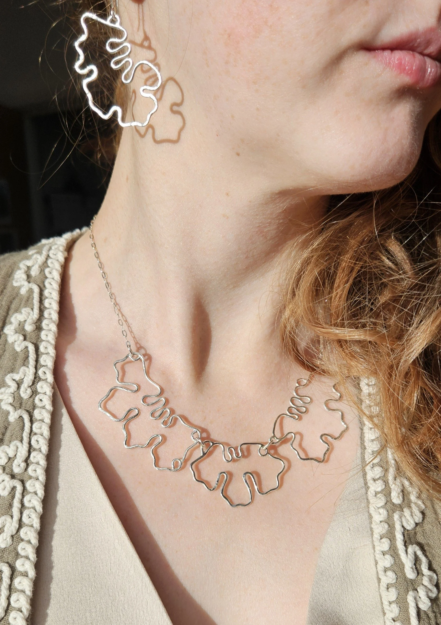 Flower Squiggle Necklet